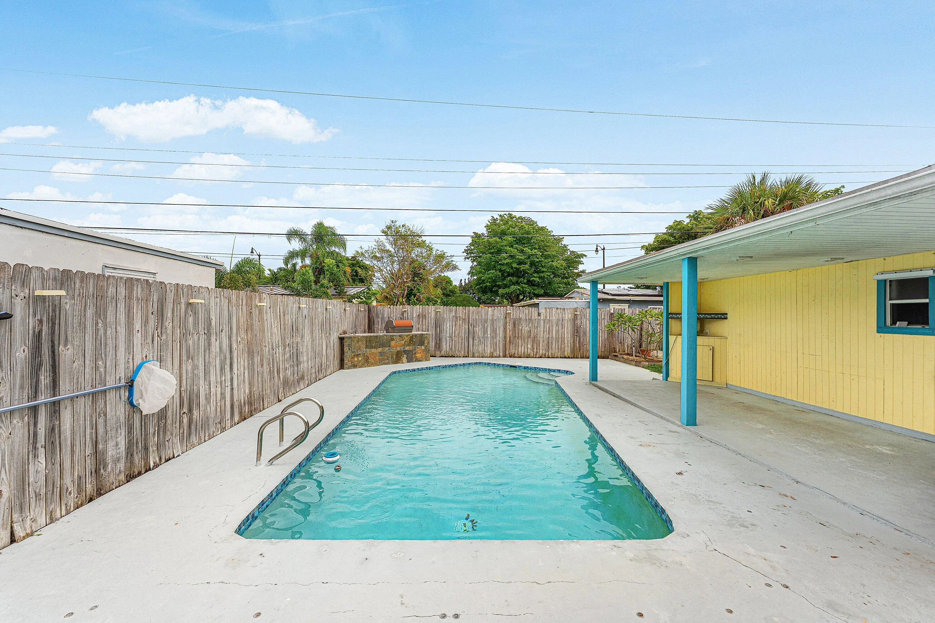 3080 NE 12TH Avenue