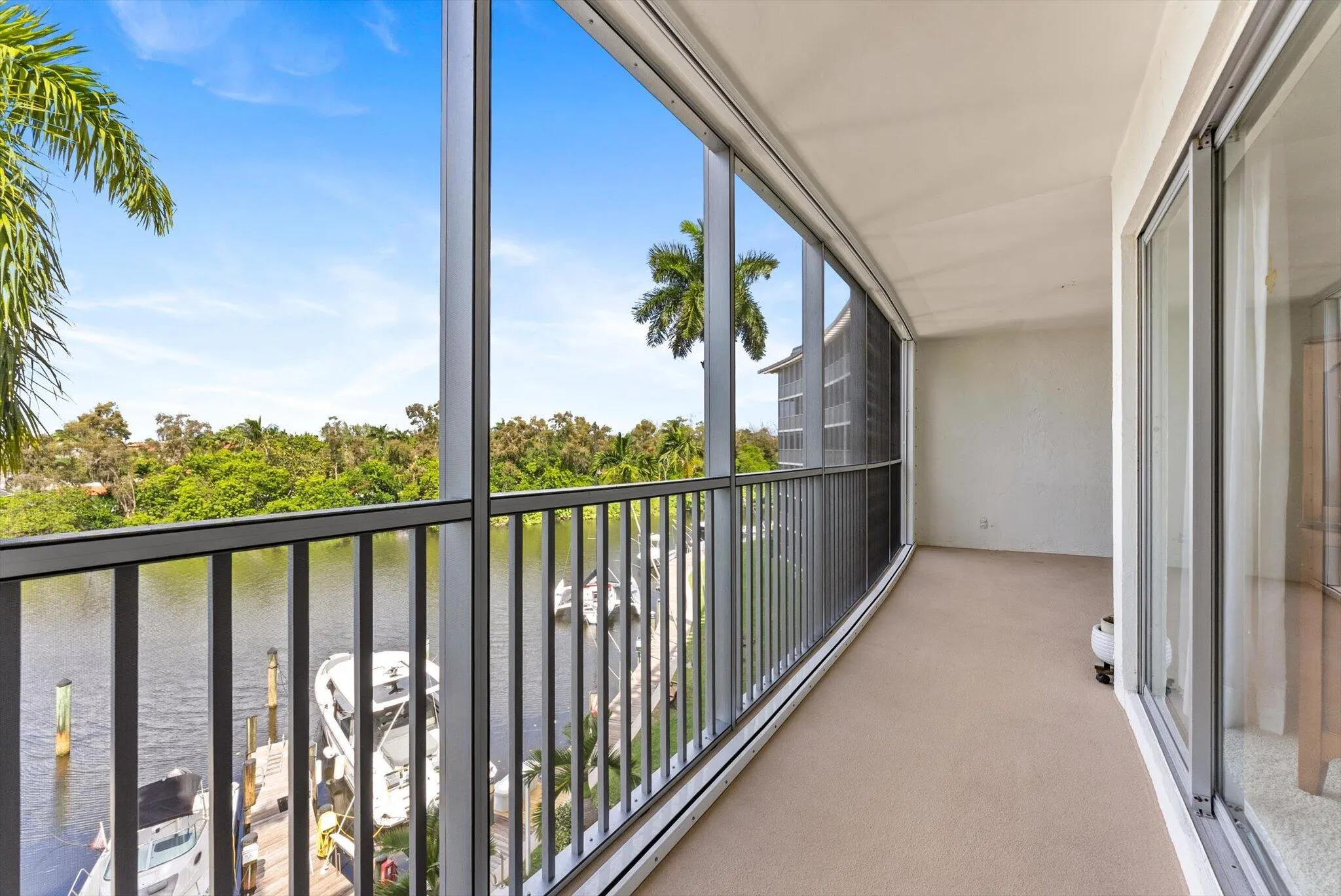 1319 E HILLSBORO Boulevard #409