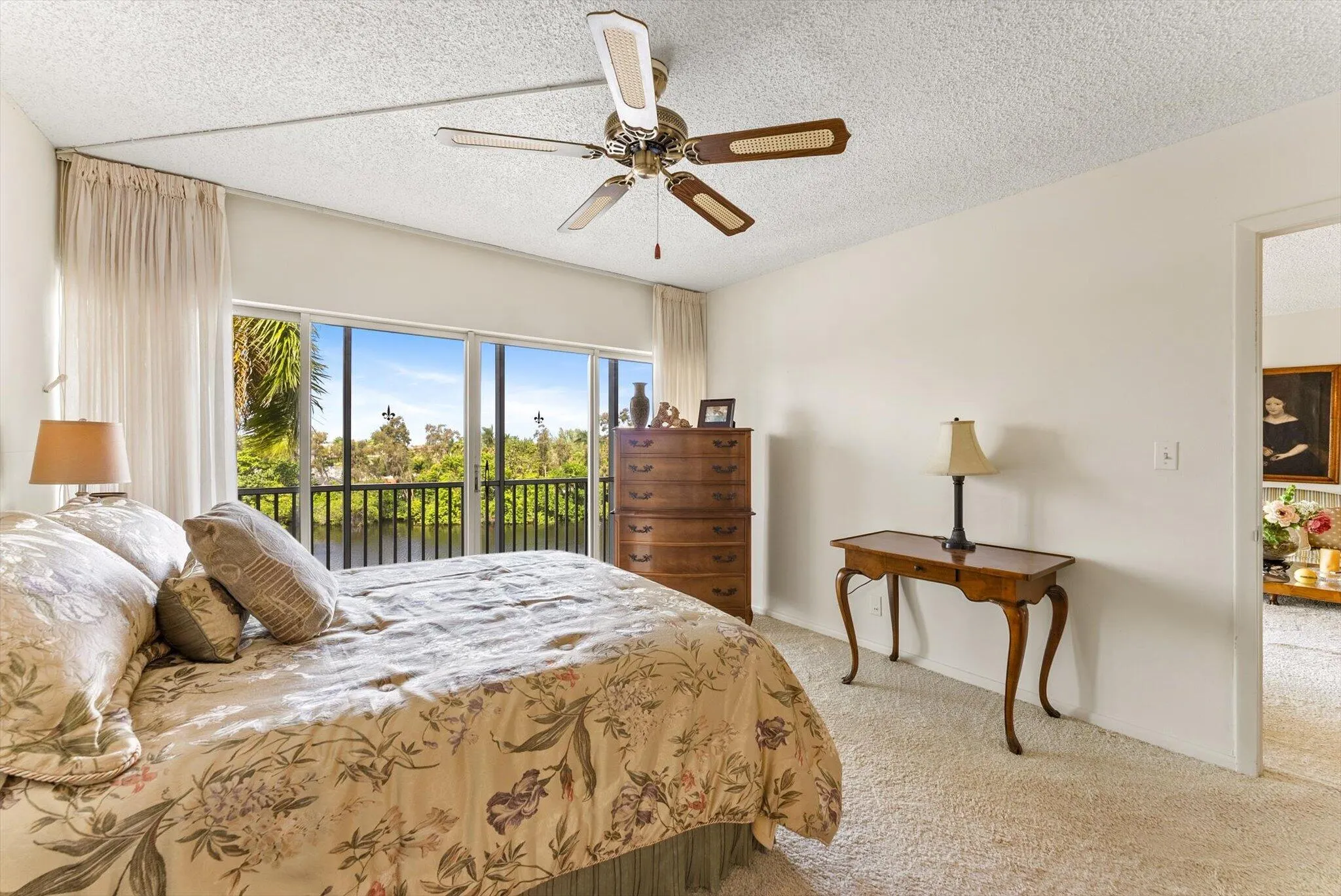 1319 E HILLSBORO Boulevard #409