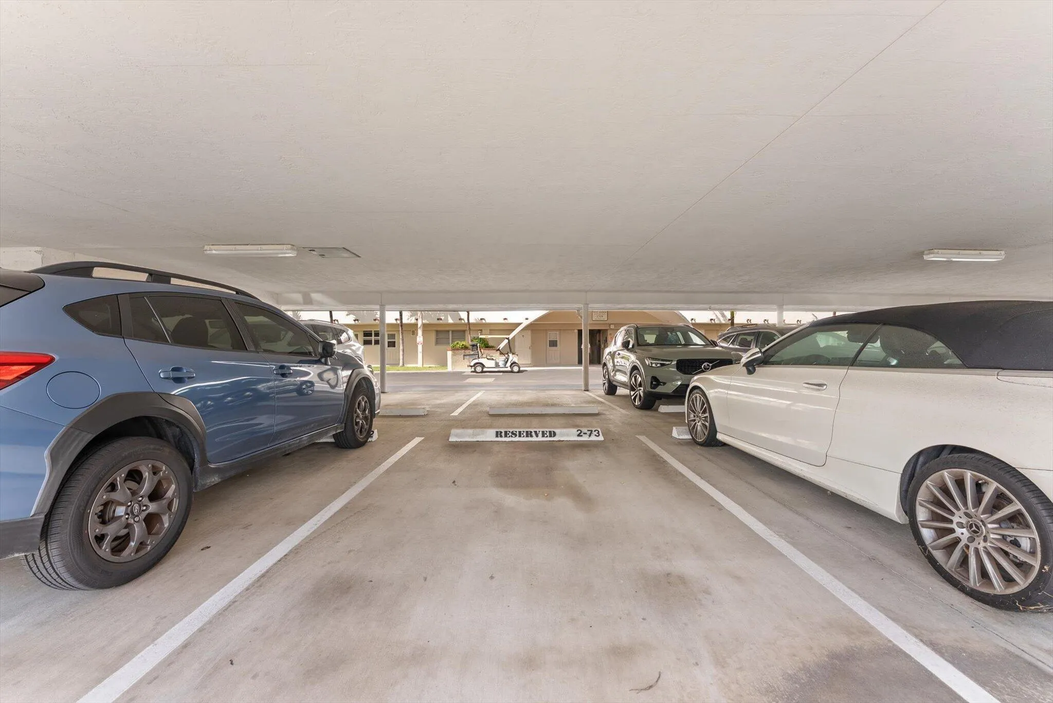 1319 E HILLSBORO Boulevard #409