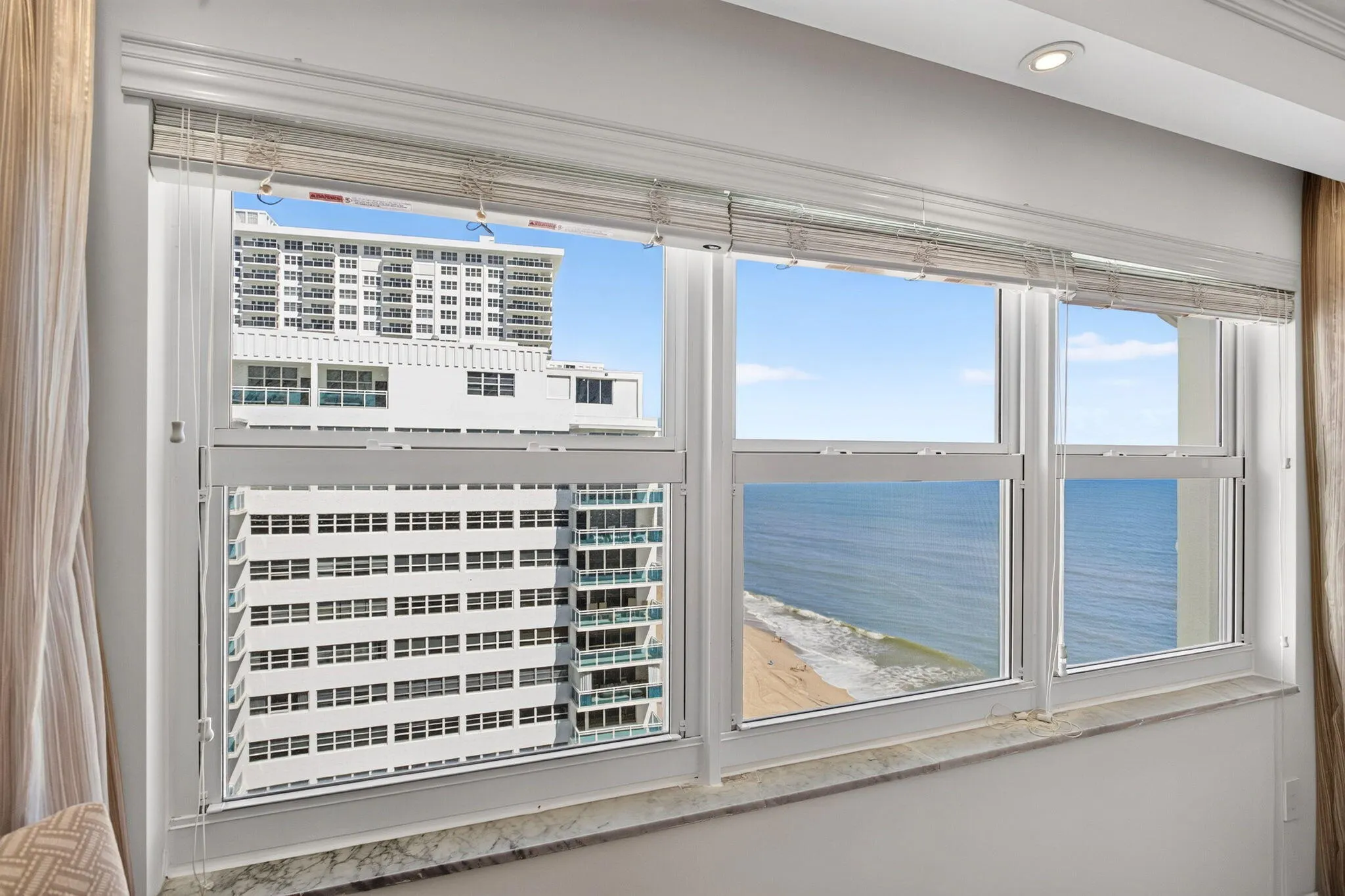 3410 Galt Ocean Drive #1501N