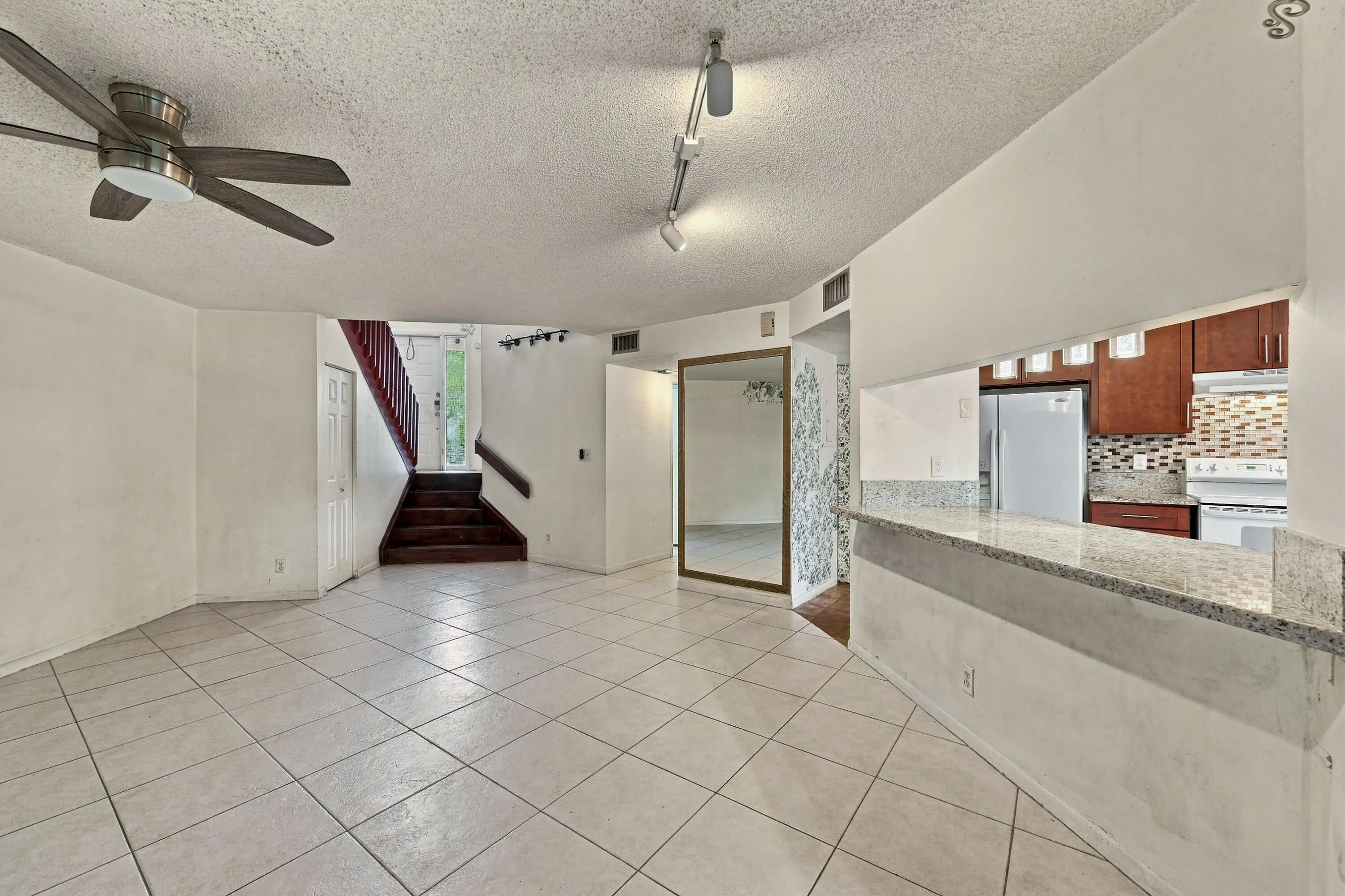 9313 W SUNRISE Boulevard