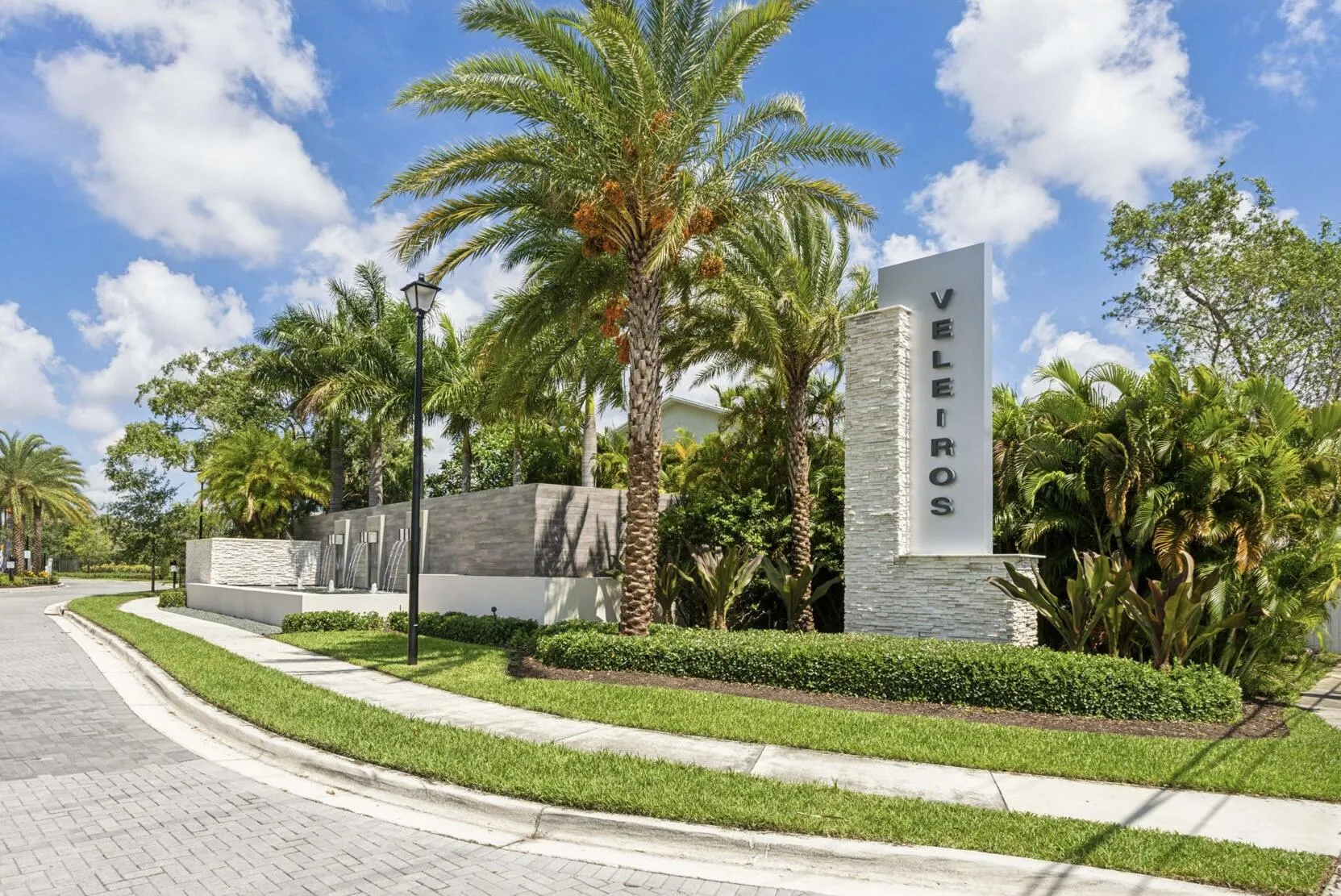 1150 Veleiros Boulevard