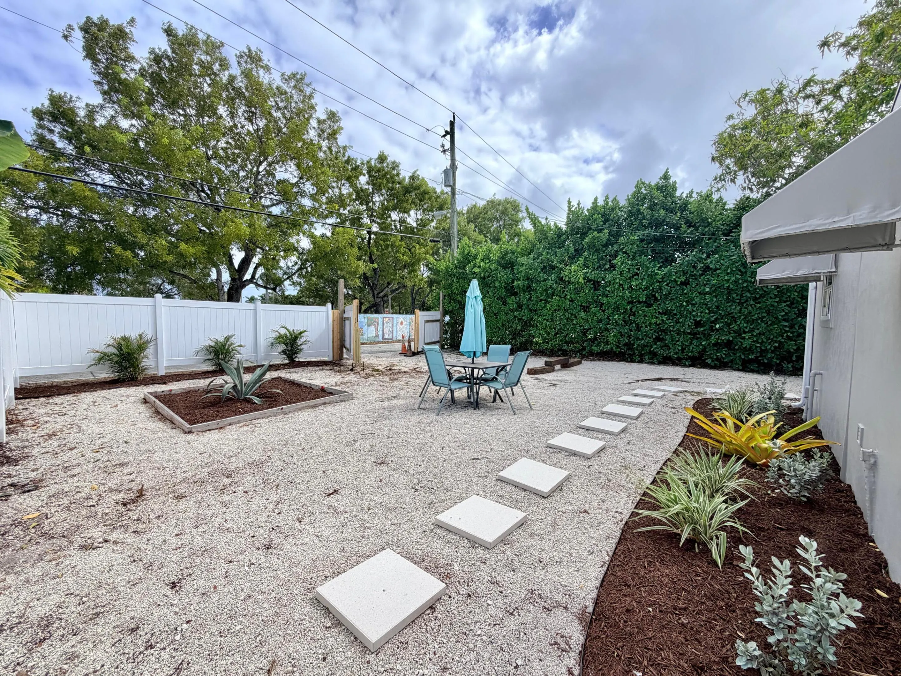 629 SE 4th Avenue #Front