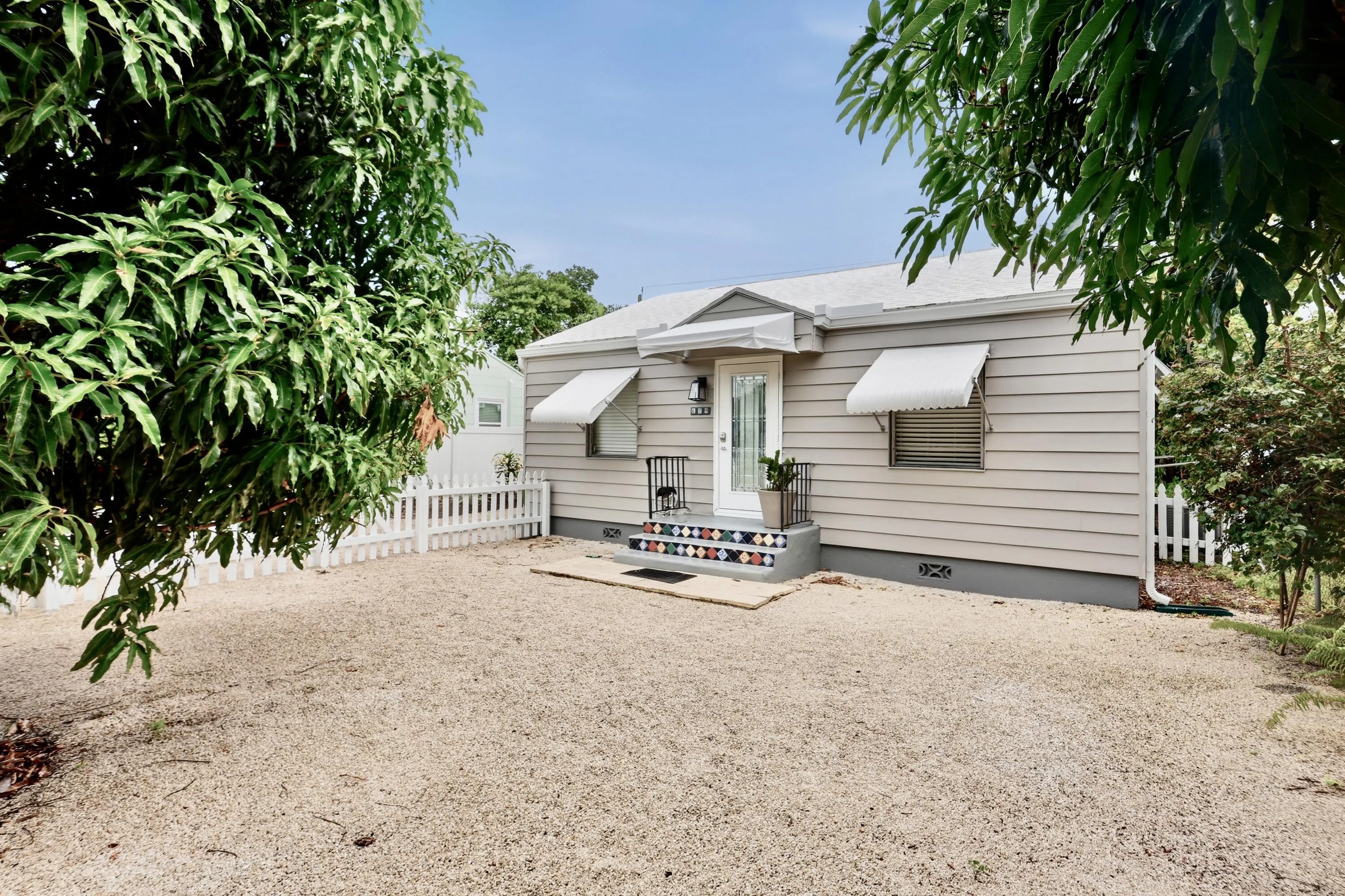 629 SE 4th Avenue #Front