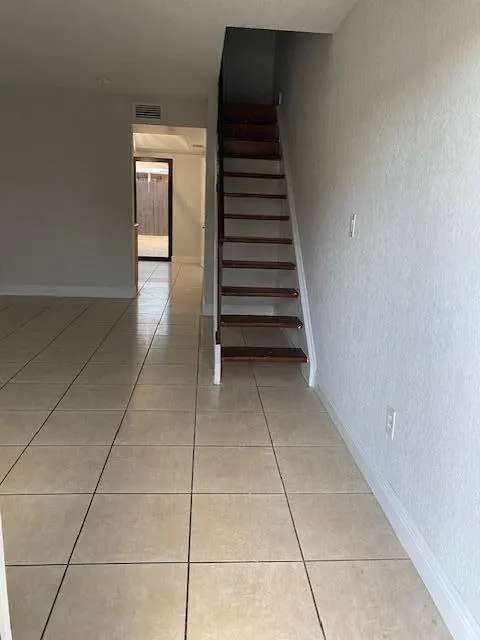 1146 W 41st Street #84