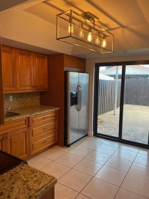 1146 W 41st Street #84