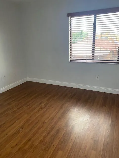 1146 W 41st Street #84