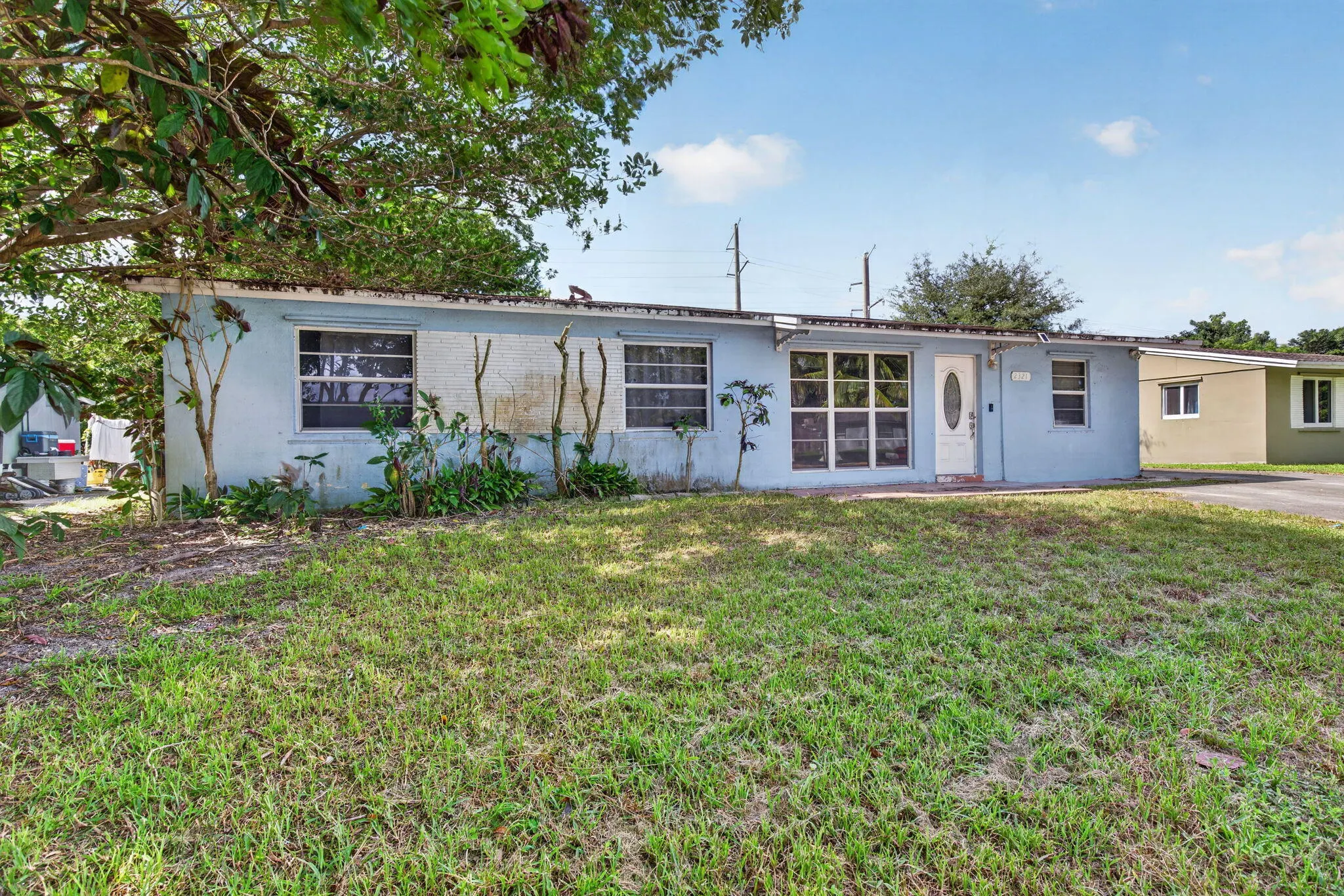 2321 SW 50TH Avenue