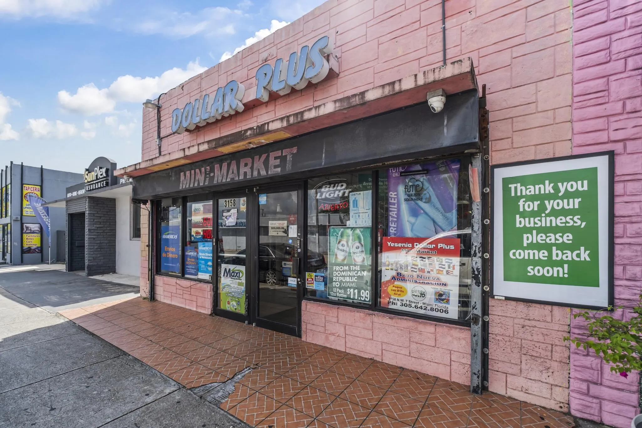 3152 NW 7TH Street