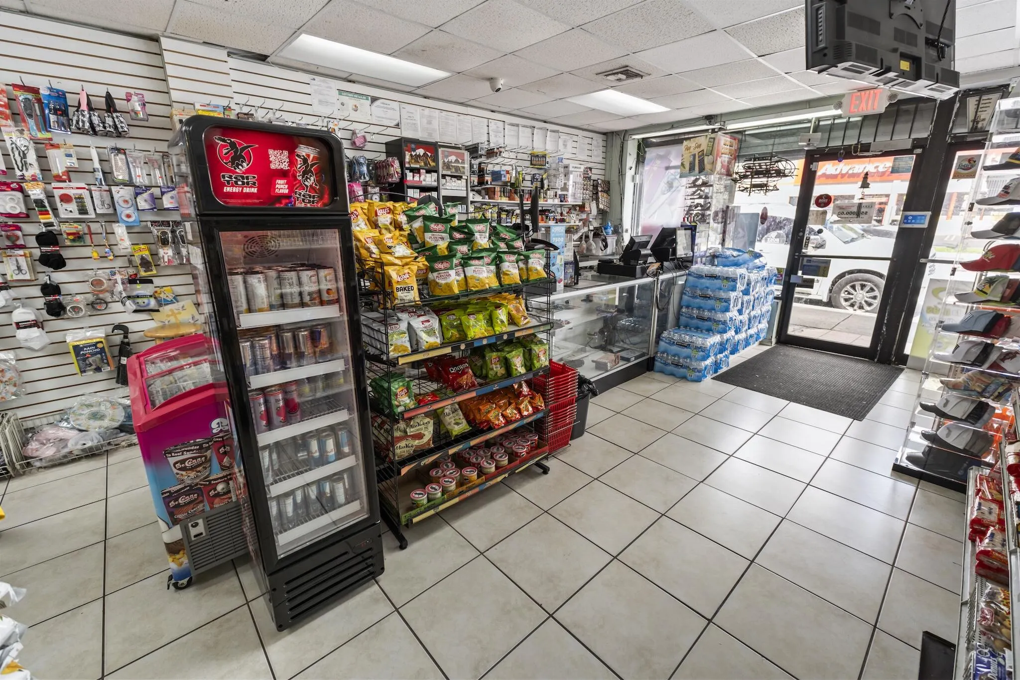 3152 NW 7TH Street