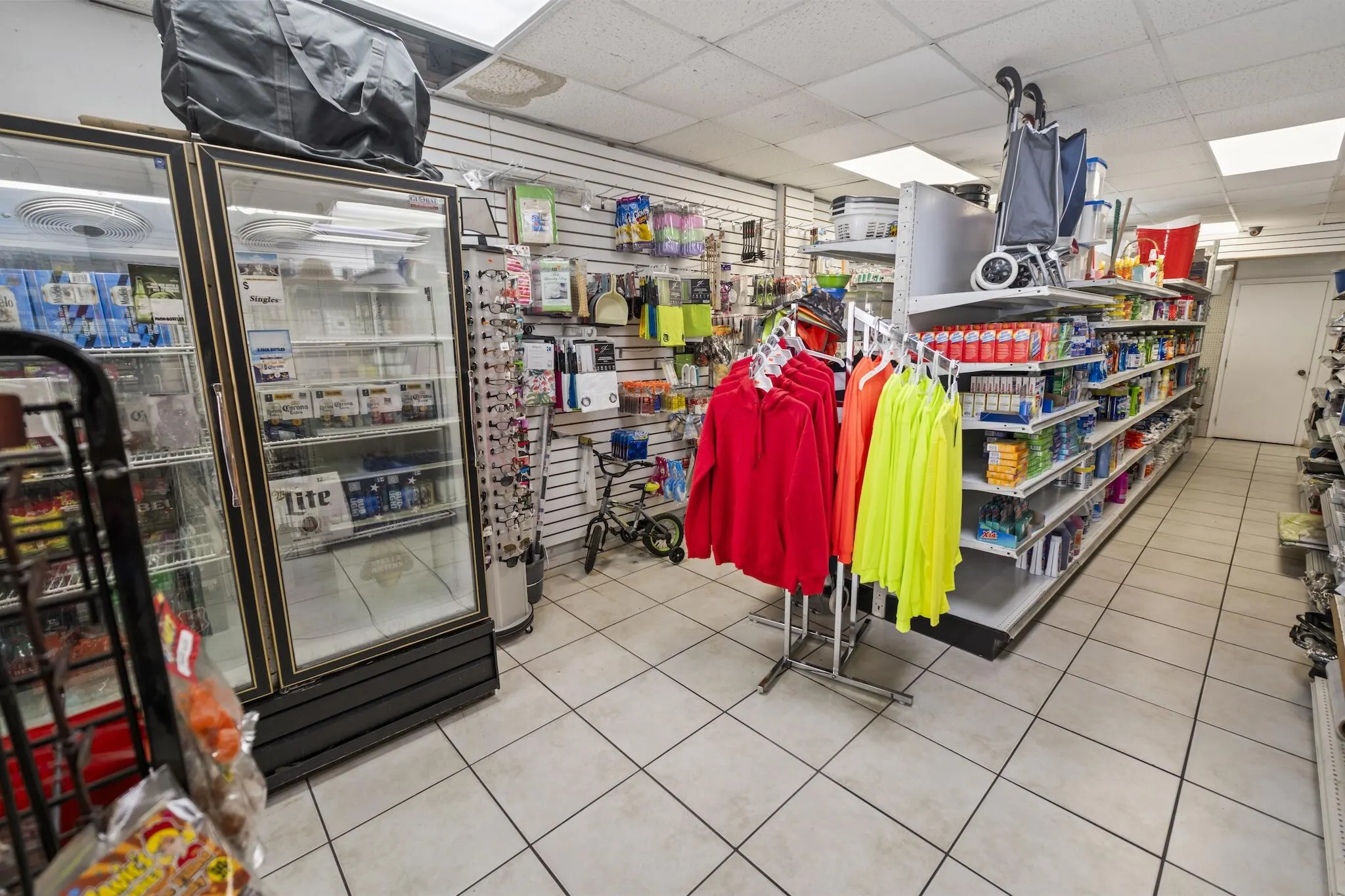 3152 NW 7TH Street