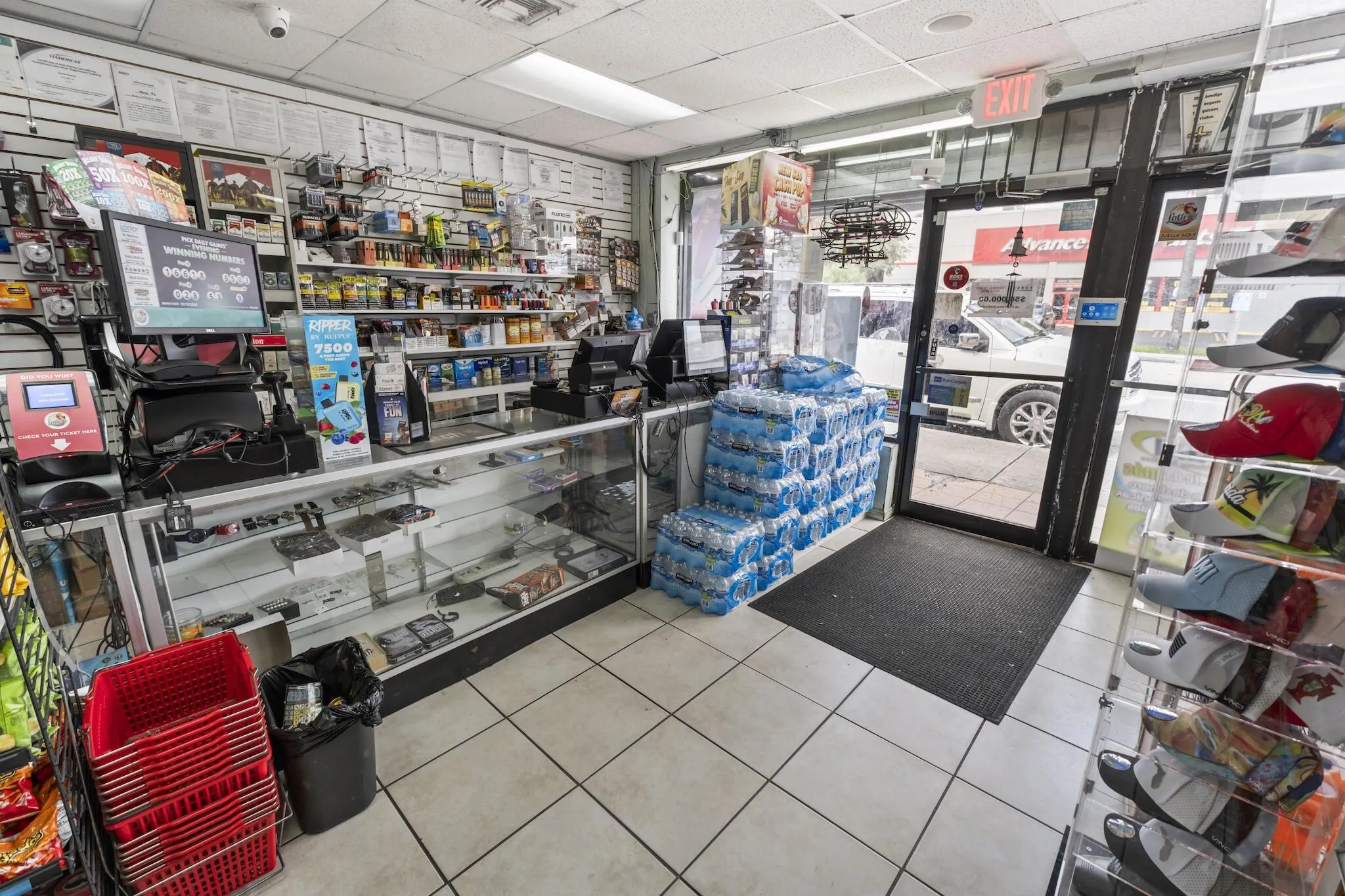 3152 NW 7TH Street