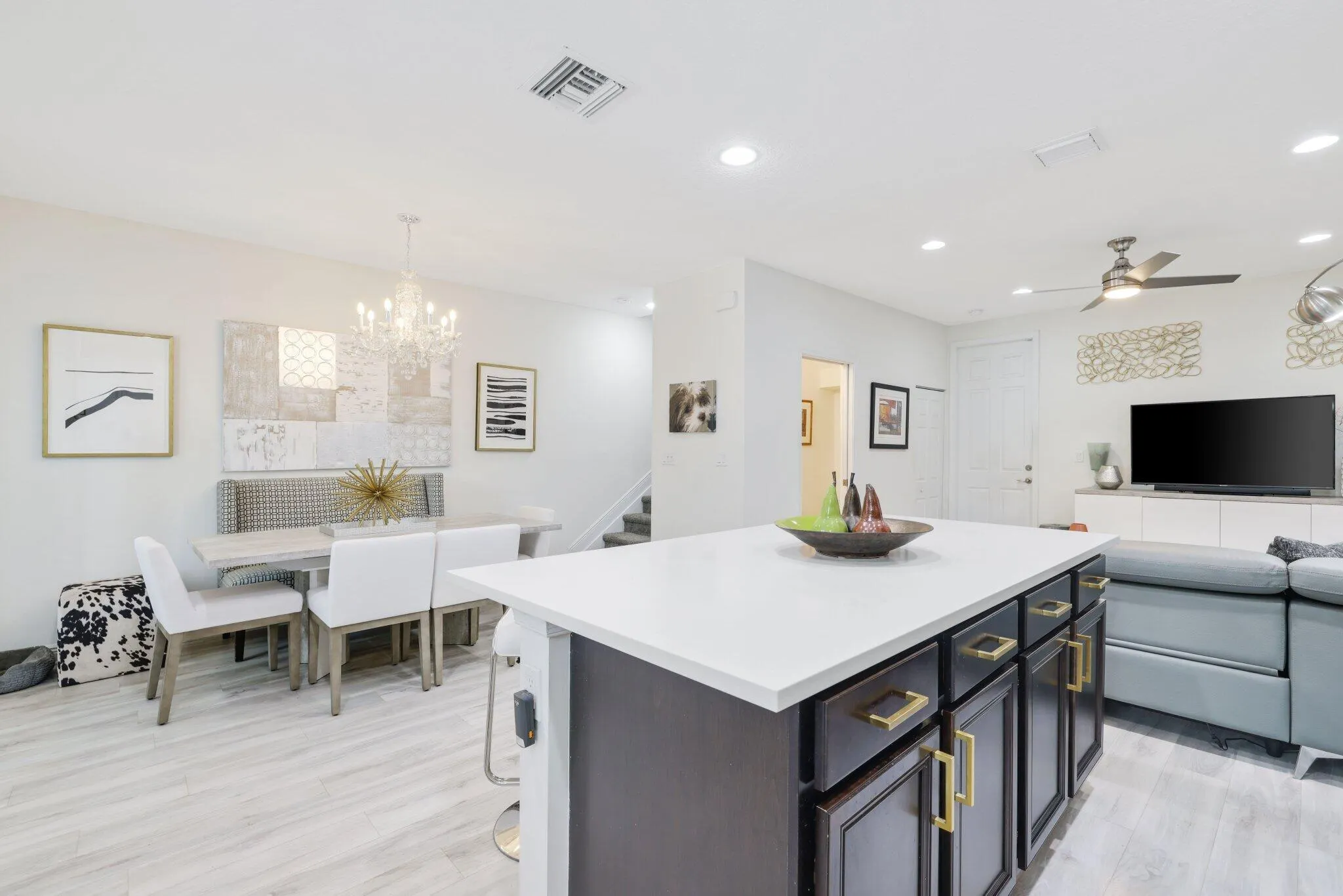 3112 Waterside Circle