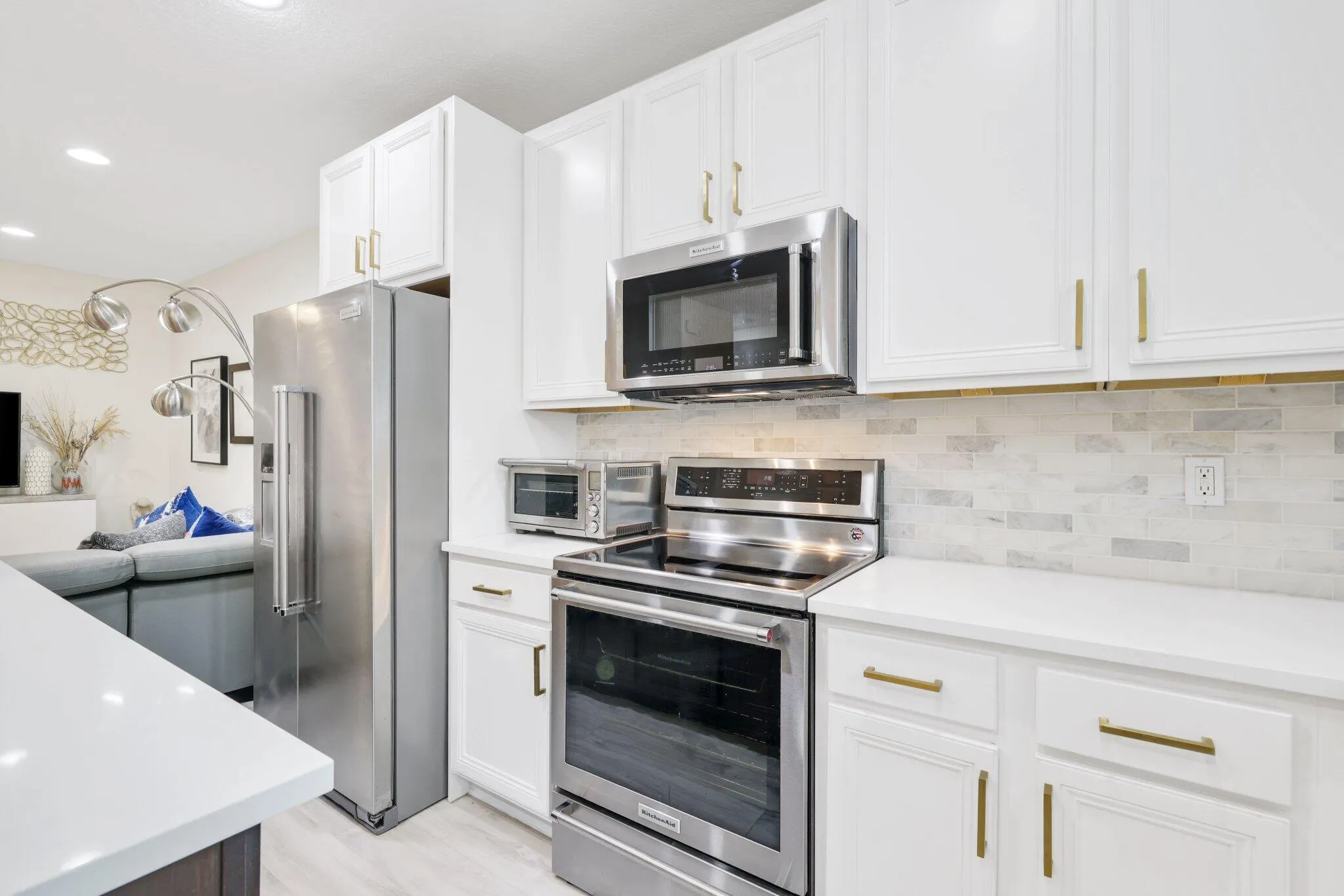3112 Waterside Circle
