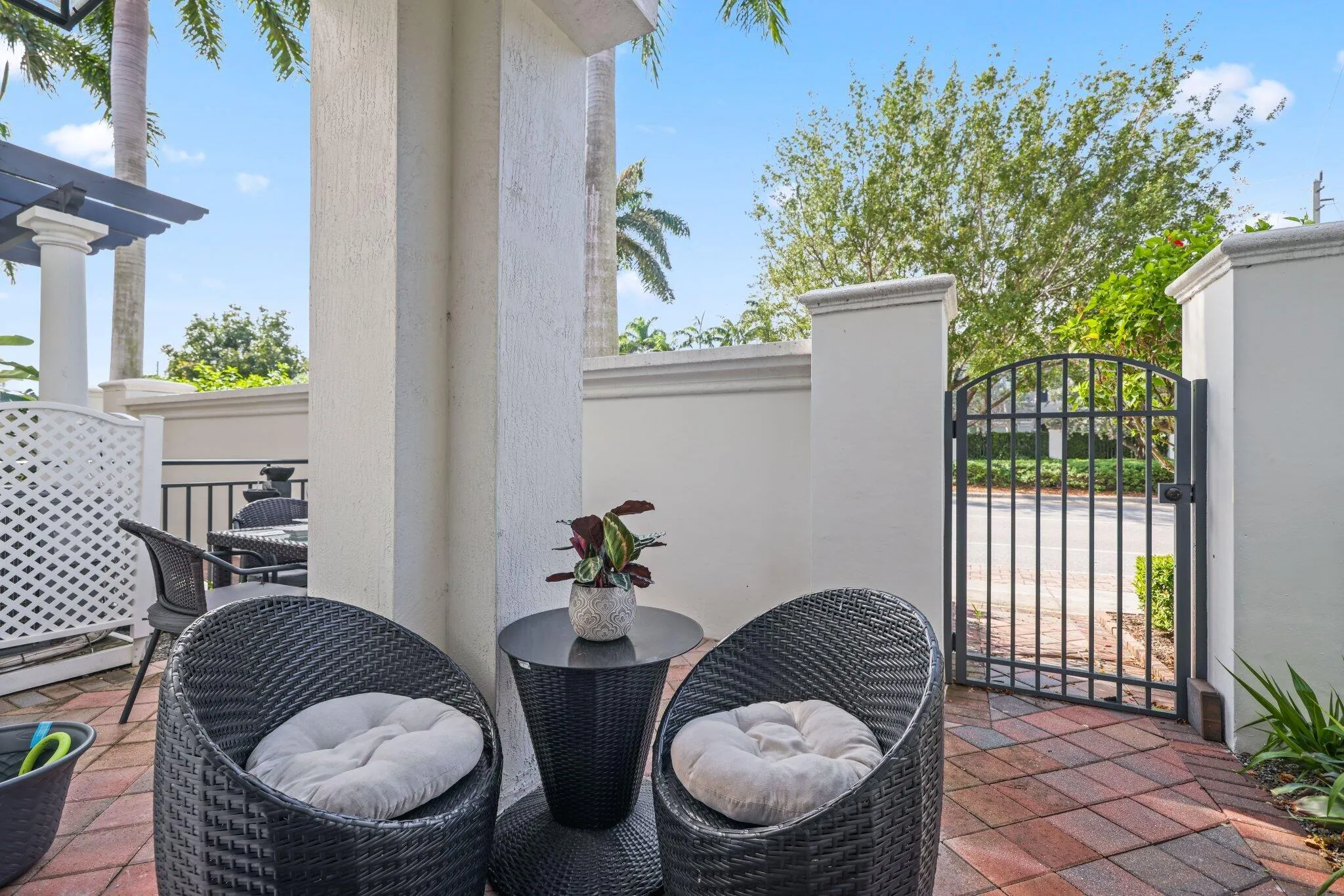 3112 Waterside Circle