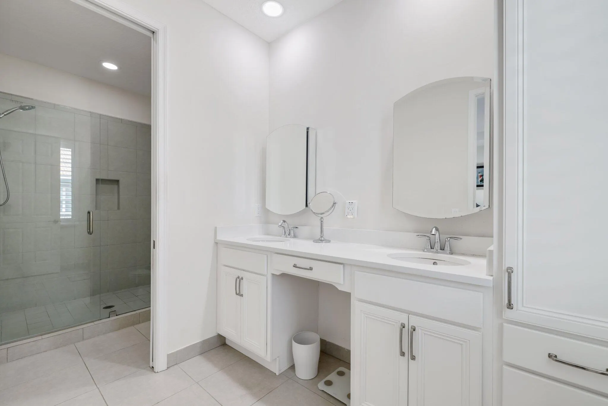 3112 Waterside Circle