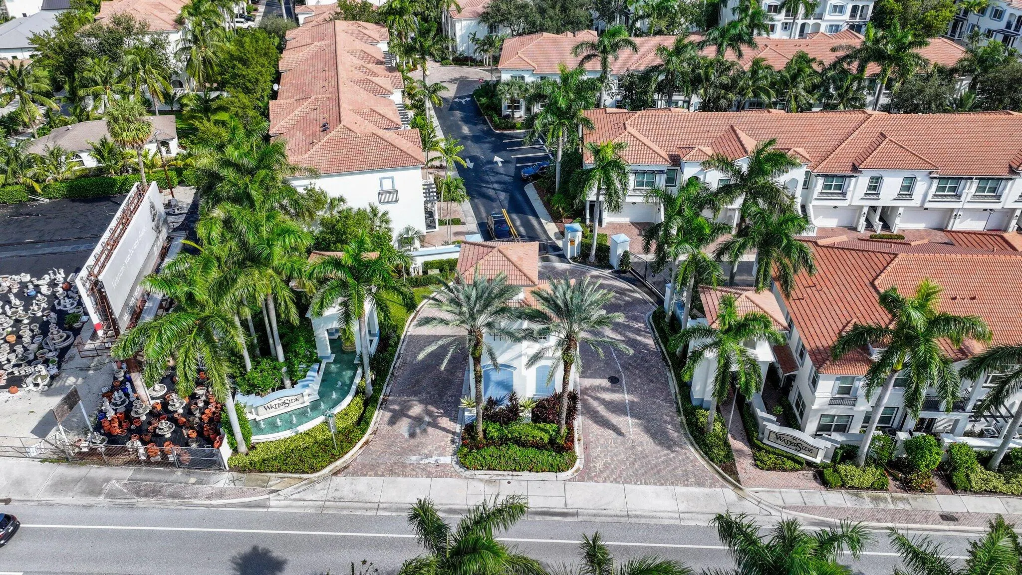 3112 Waterside Circle