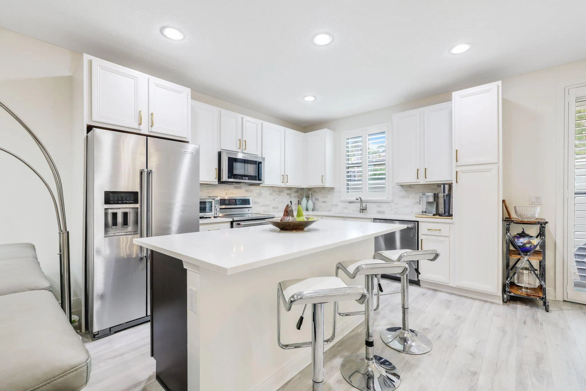 3112 Waterside Circle