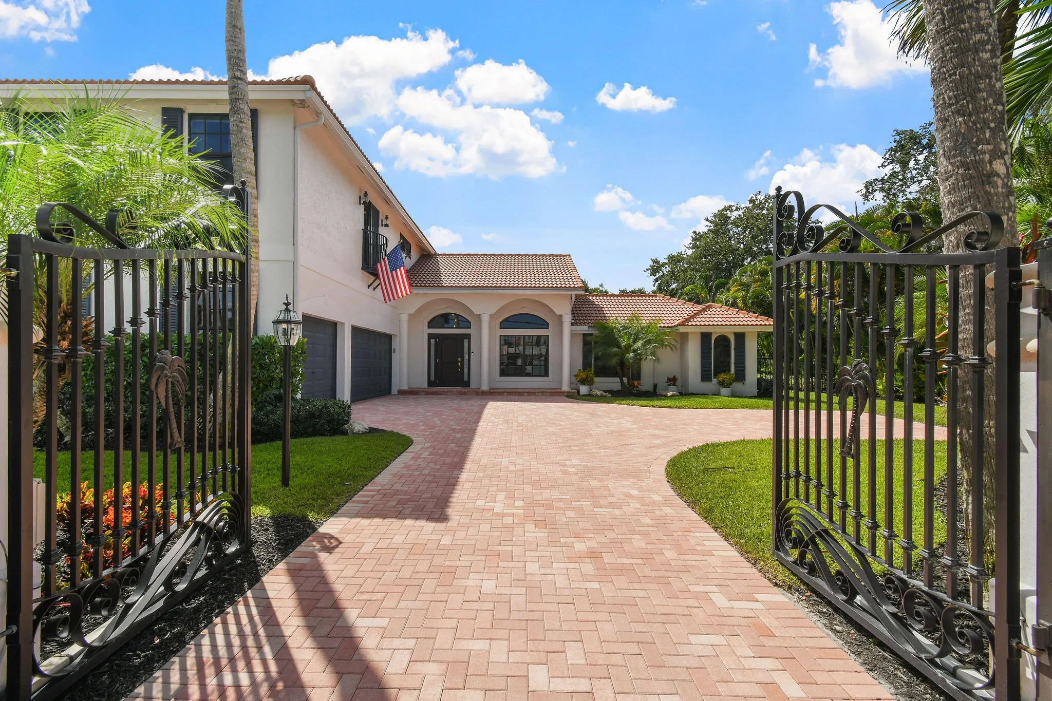 18944 SE JUPITER RIVER Drive