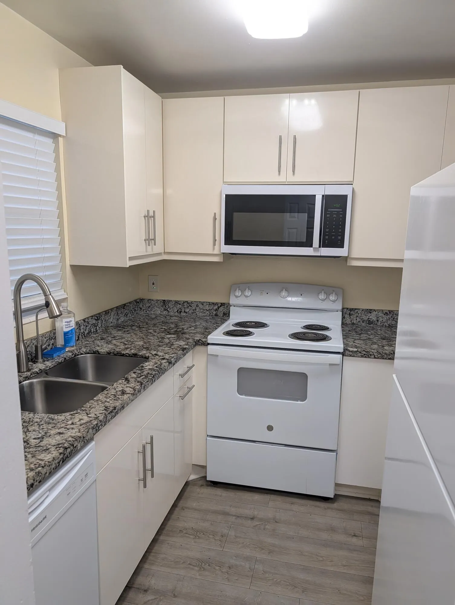 430 SE 2ND Avenue #24