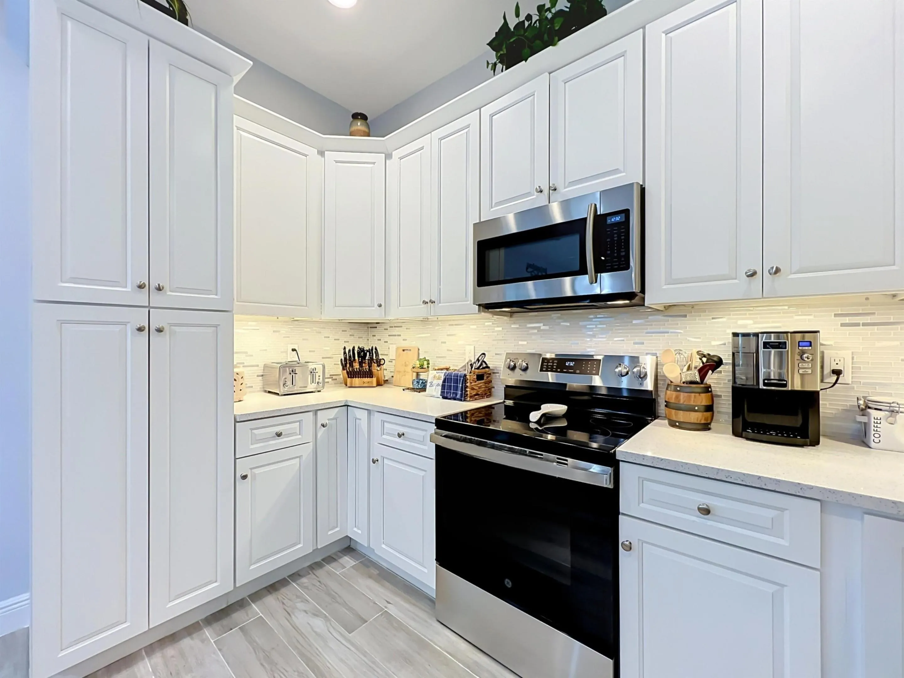 1263 SW FOX Court