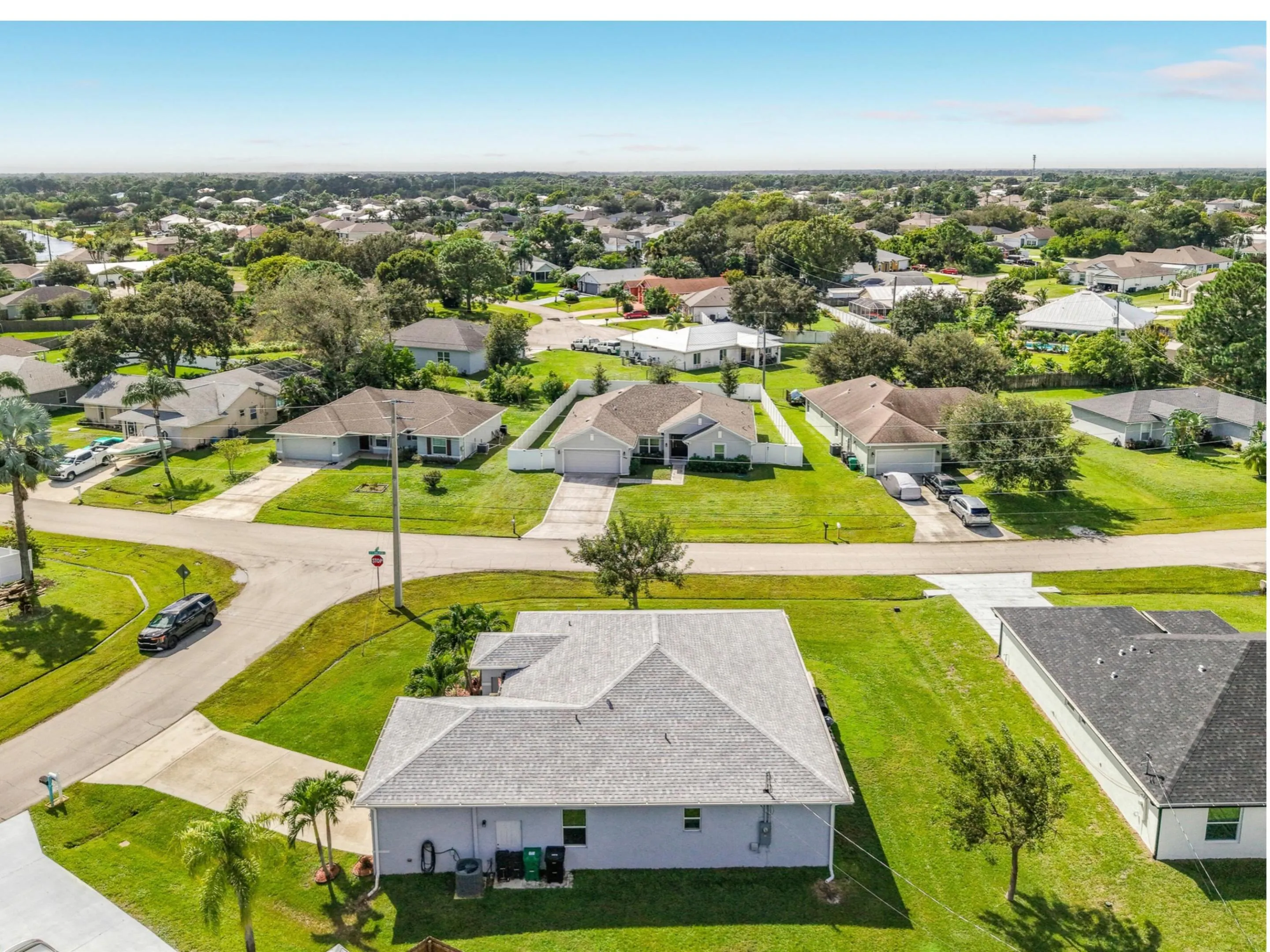 1263 SW FOX Court