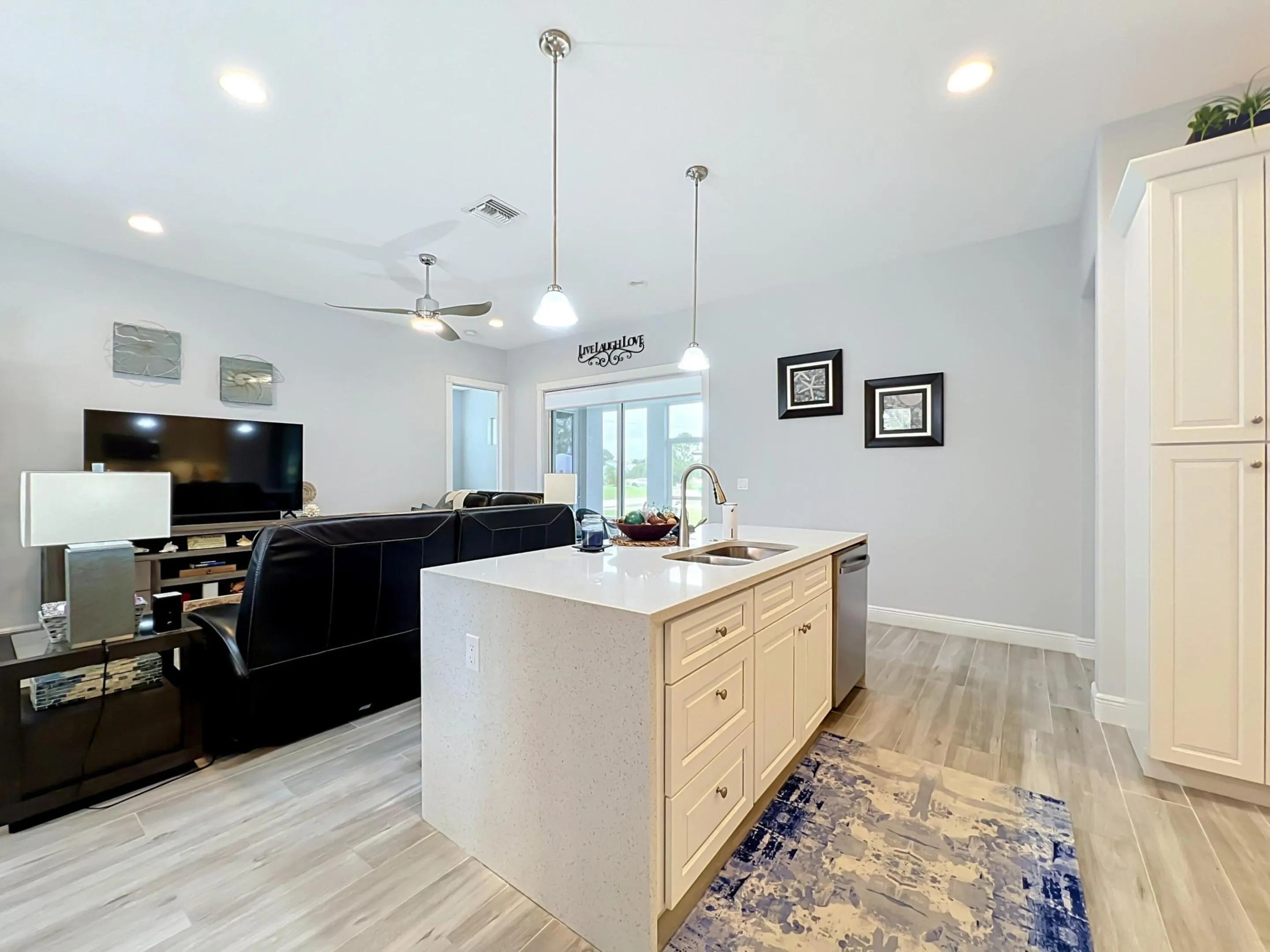 1263 SW FOX Court
