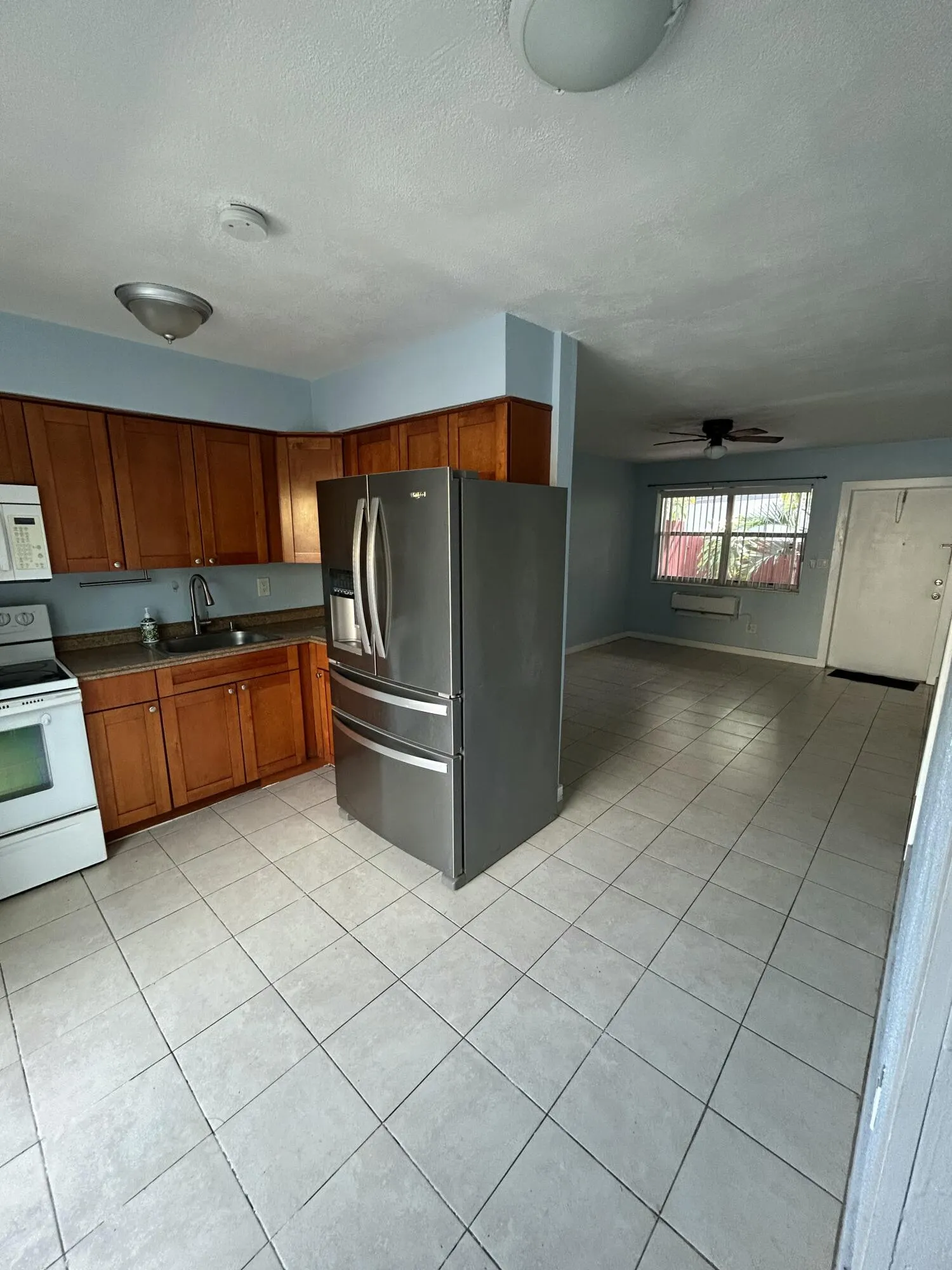 1410 NW 2nd Avenue #A
