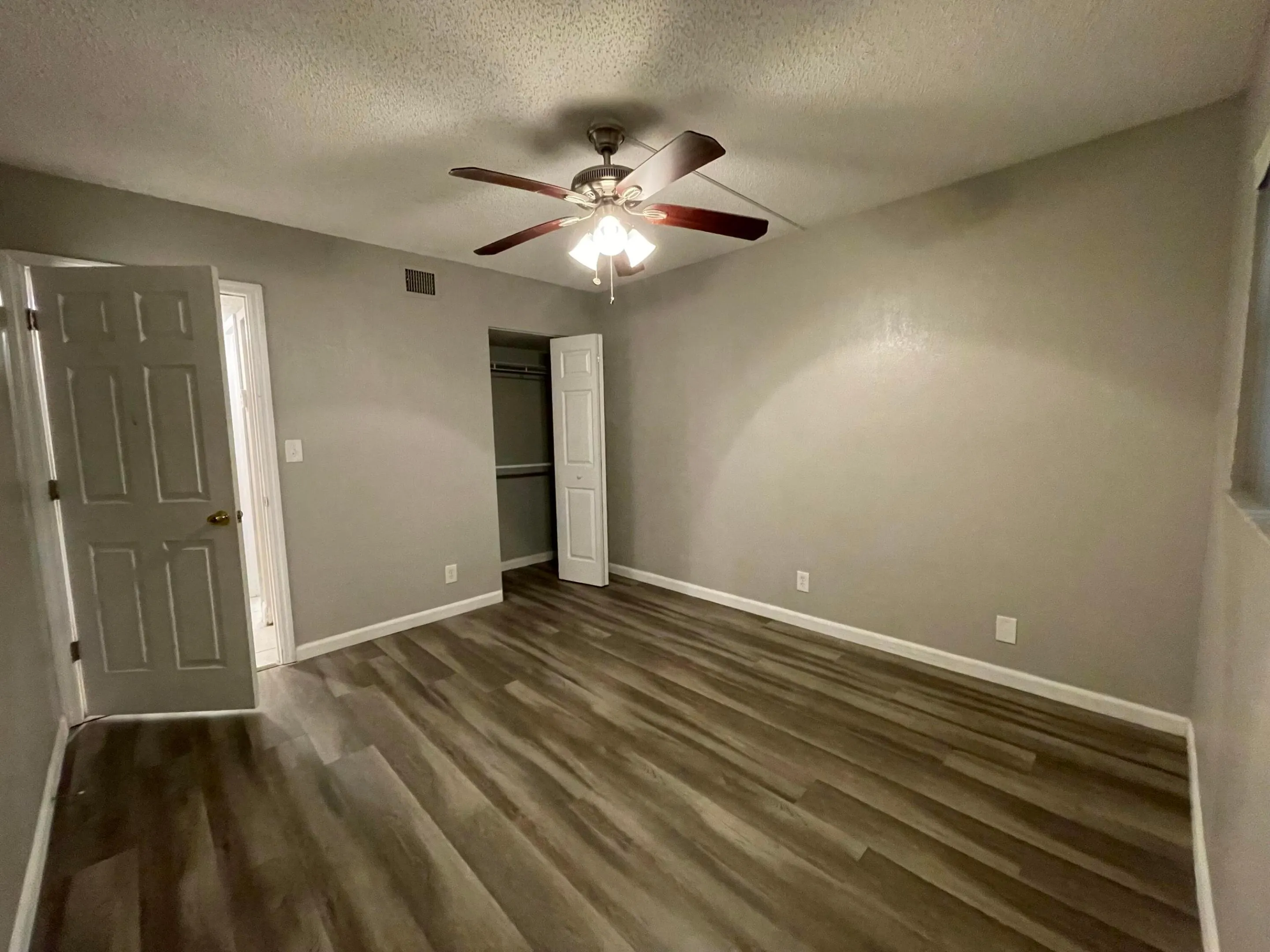 2967 RIVERSIDE Drive #109