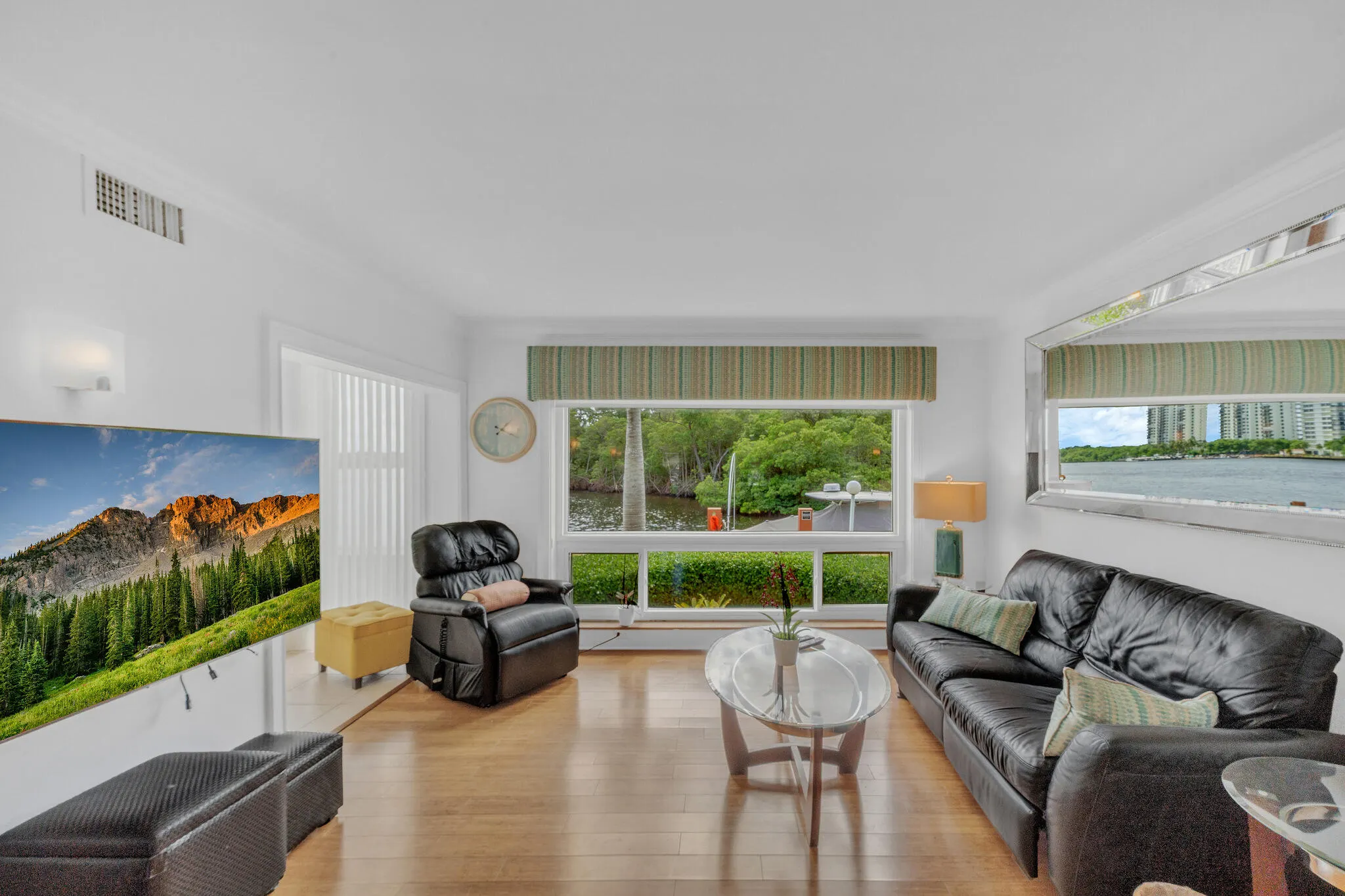 711 NE HARBOUR Terrace #312