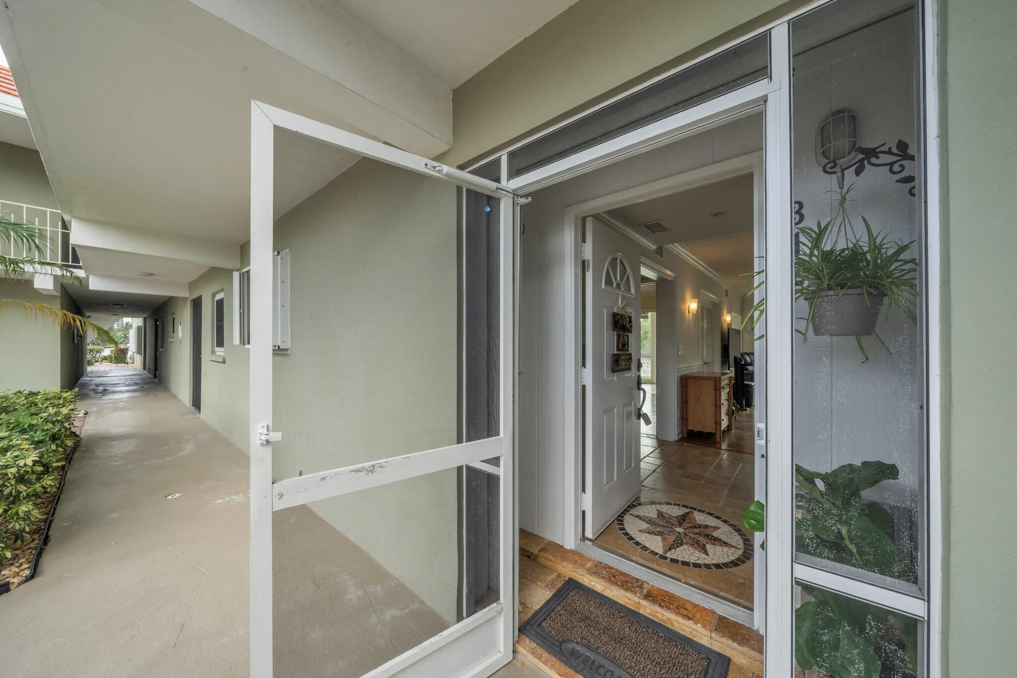 711 NE HARBOUR Terrace #312