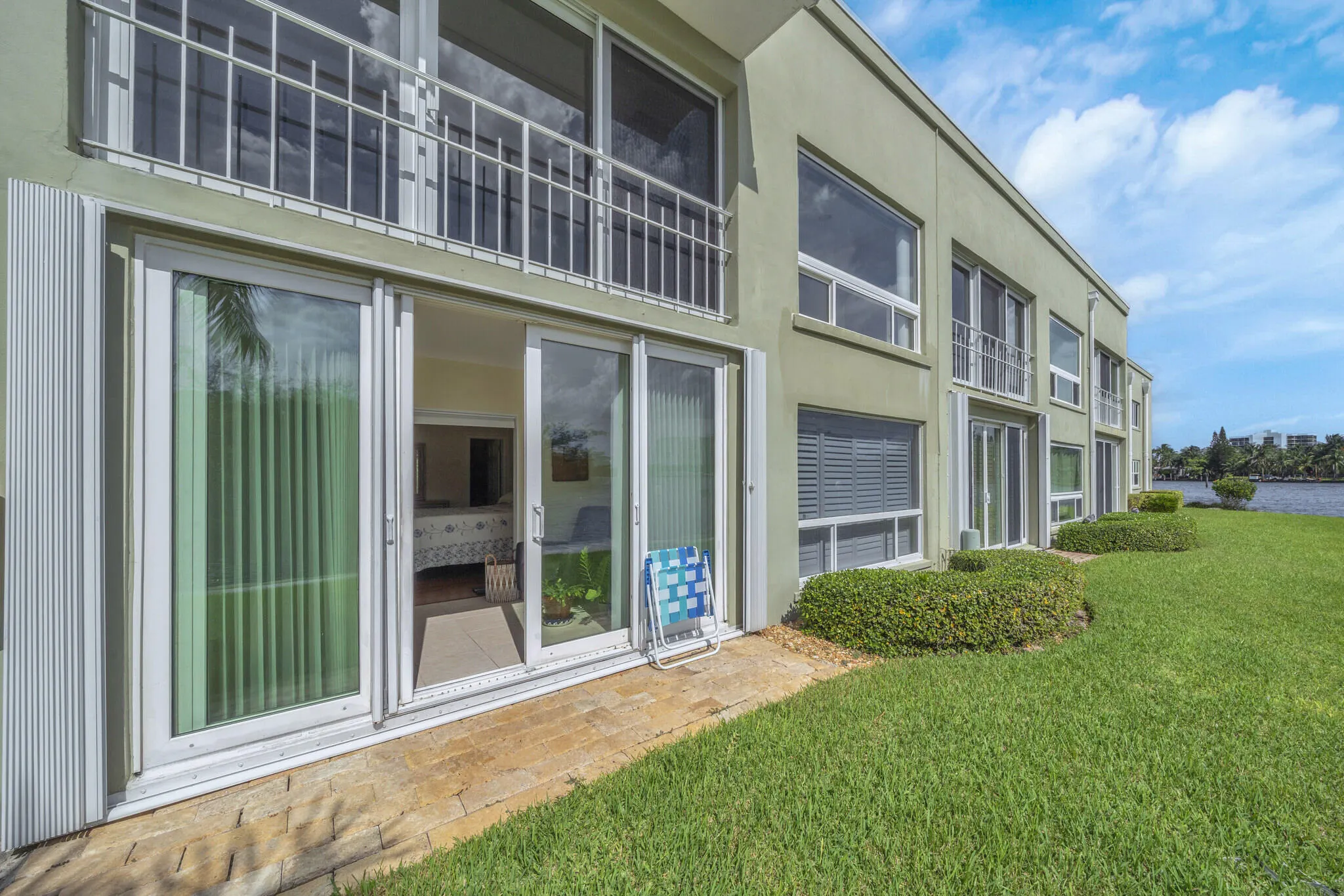 711 NE HARBOUR Terrace #312