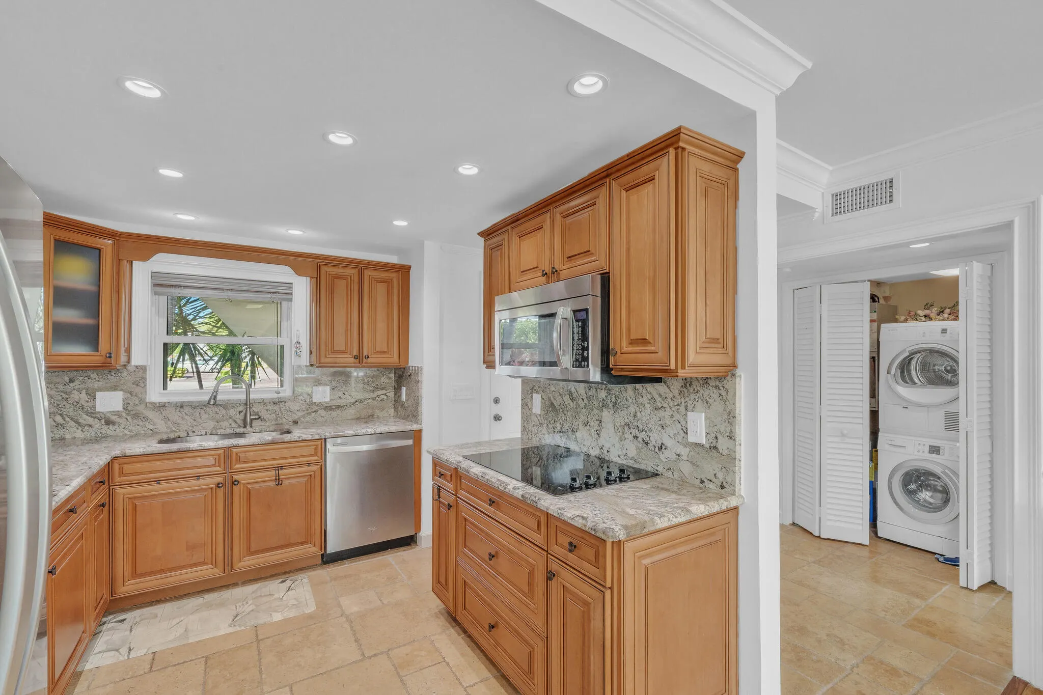711 NE HARBOUR Terrace #312