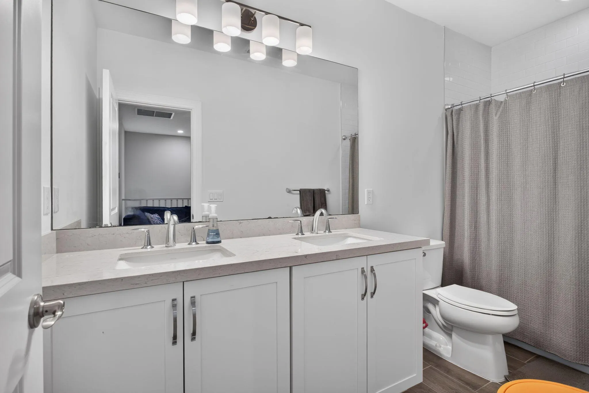532 SANDERLING Circle