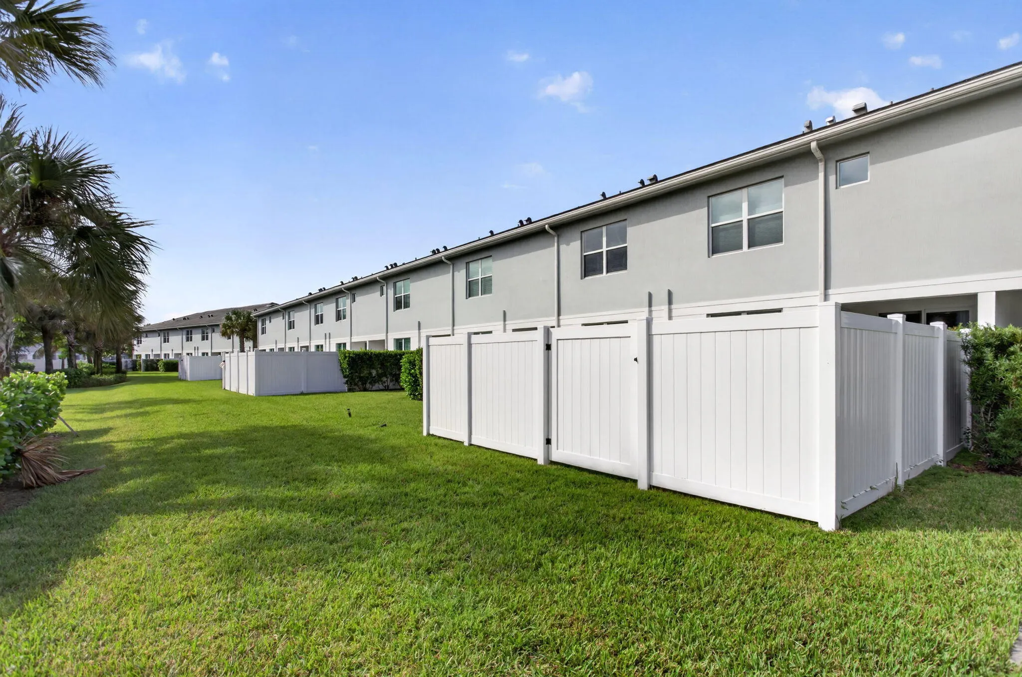532 SANDERLING Circle