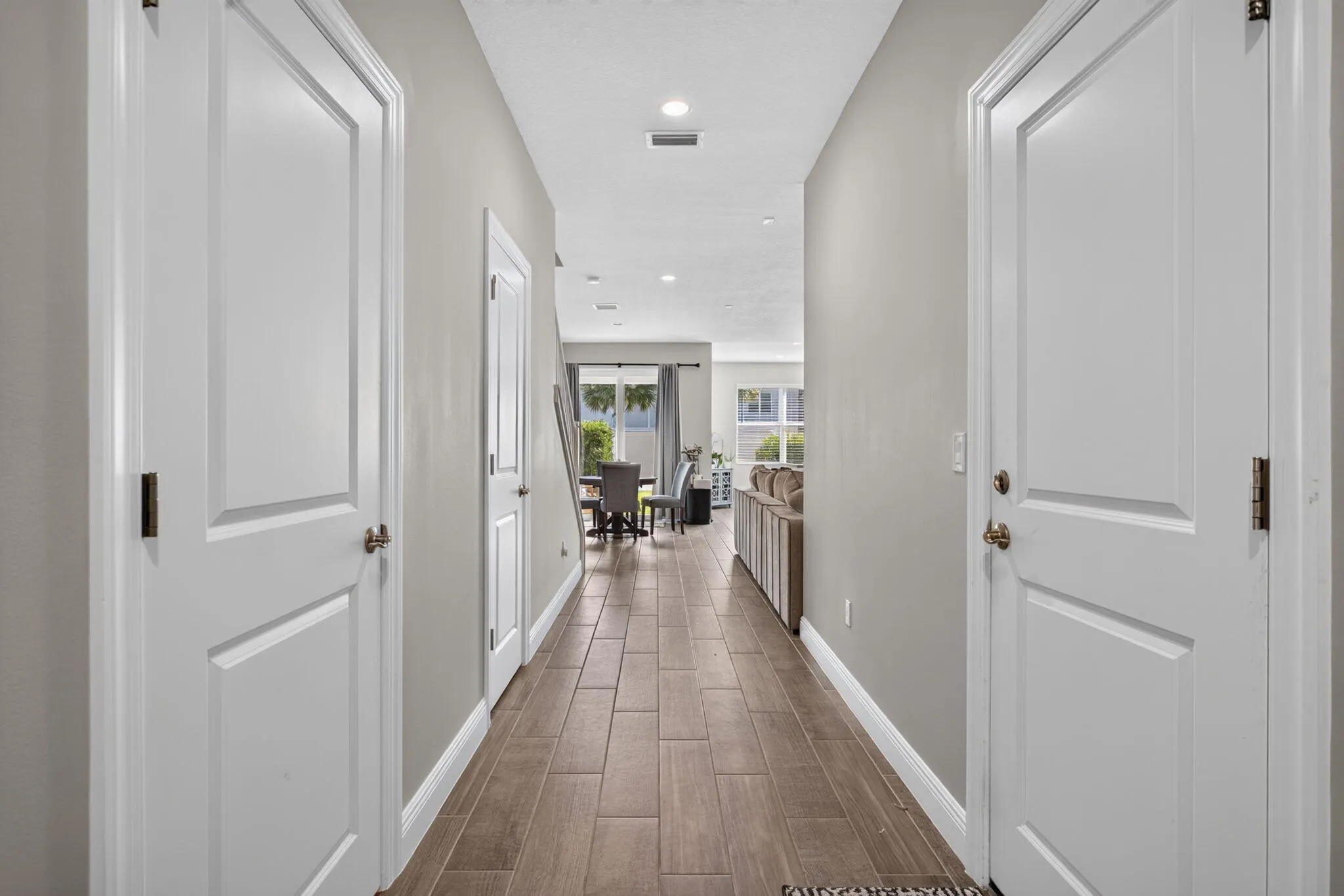 532 SANDERLING Circle