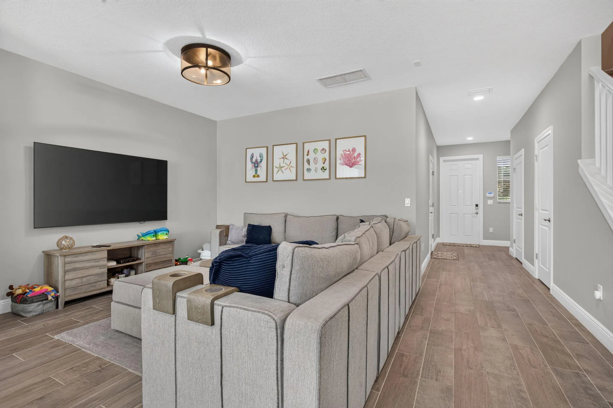 532 SANDERLING Circle