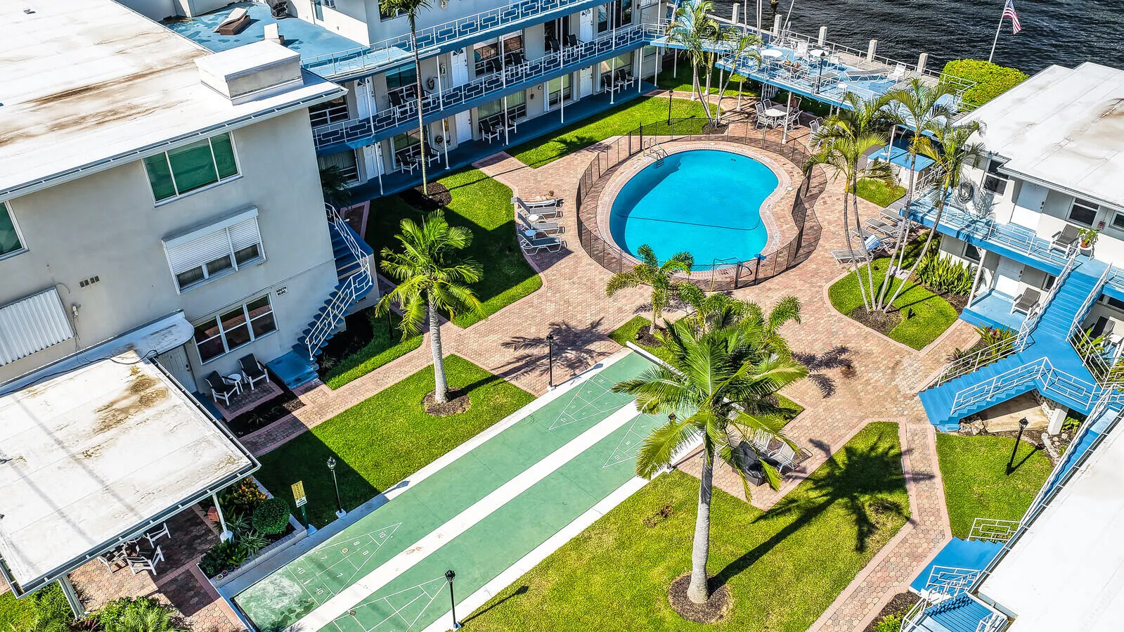 741 Bayshore Drive #2 S