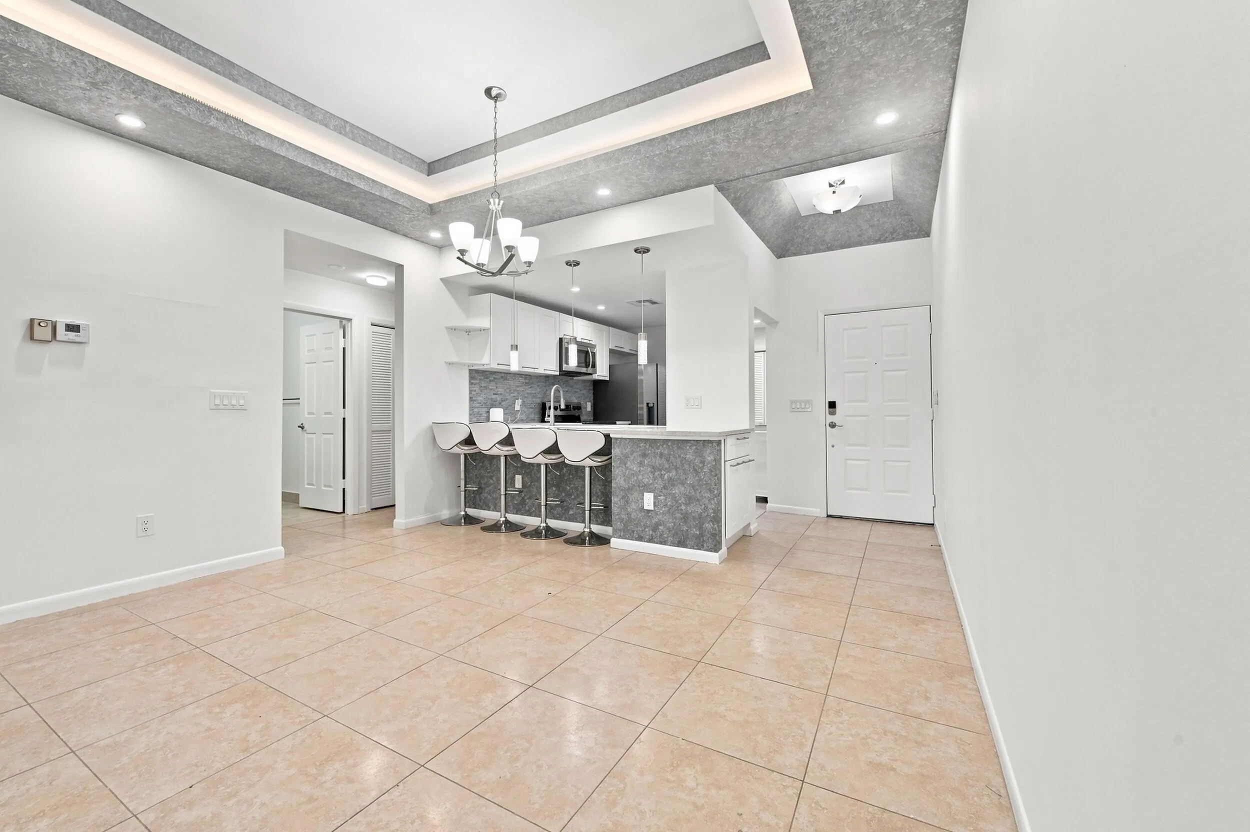 7508 LA PAZ Boulevard #107