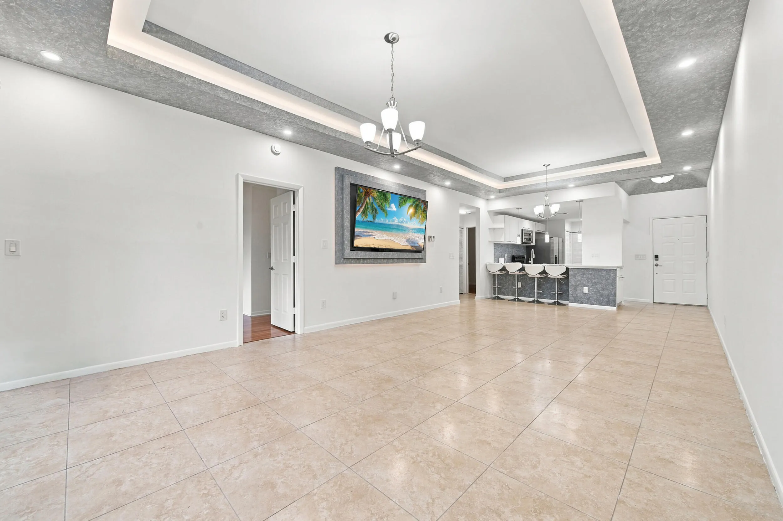 7508 LA PAZ Boulevard #107