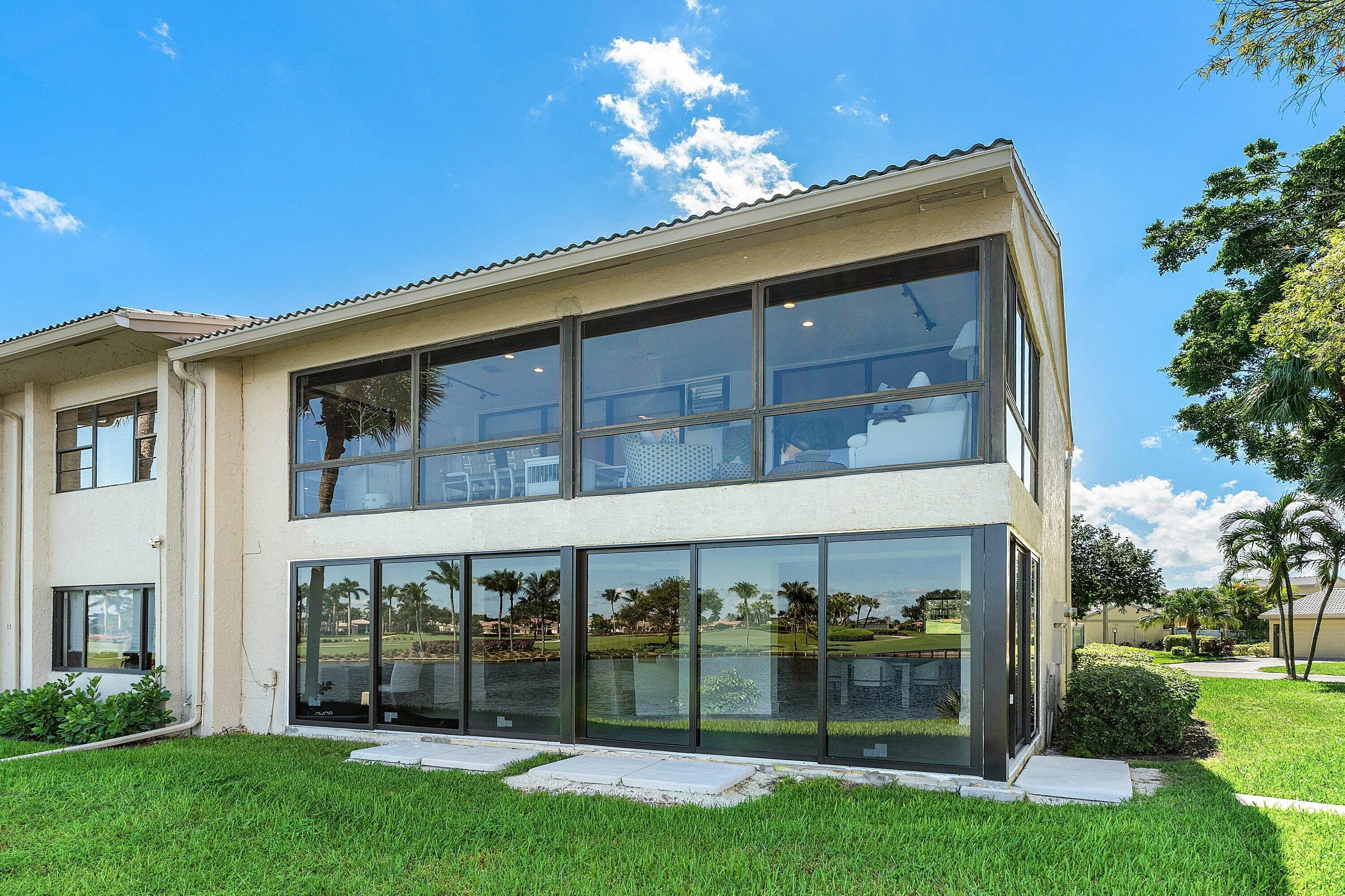 17 EASTGATE Drive #B
