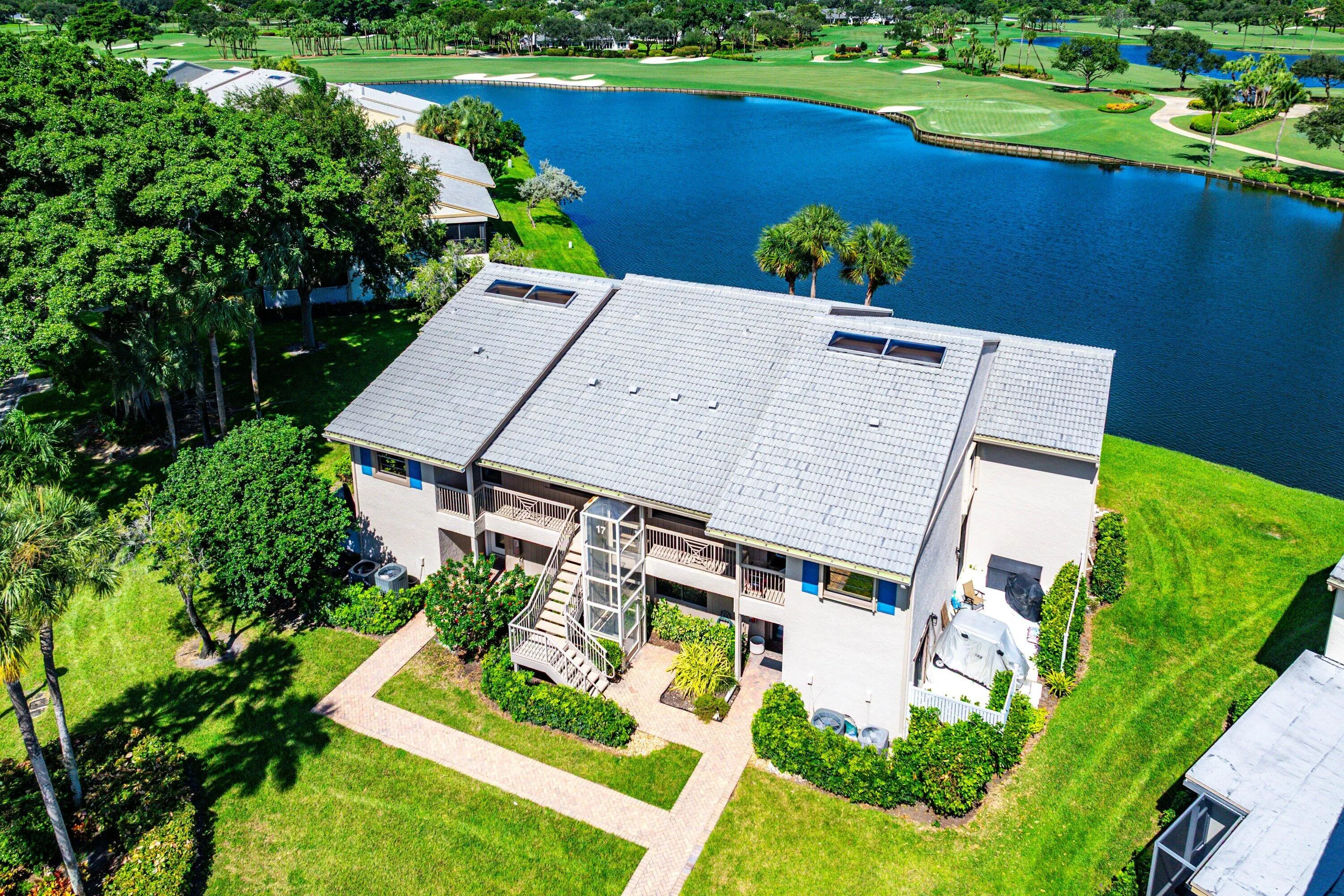 17 EASTGATE Drive #B