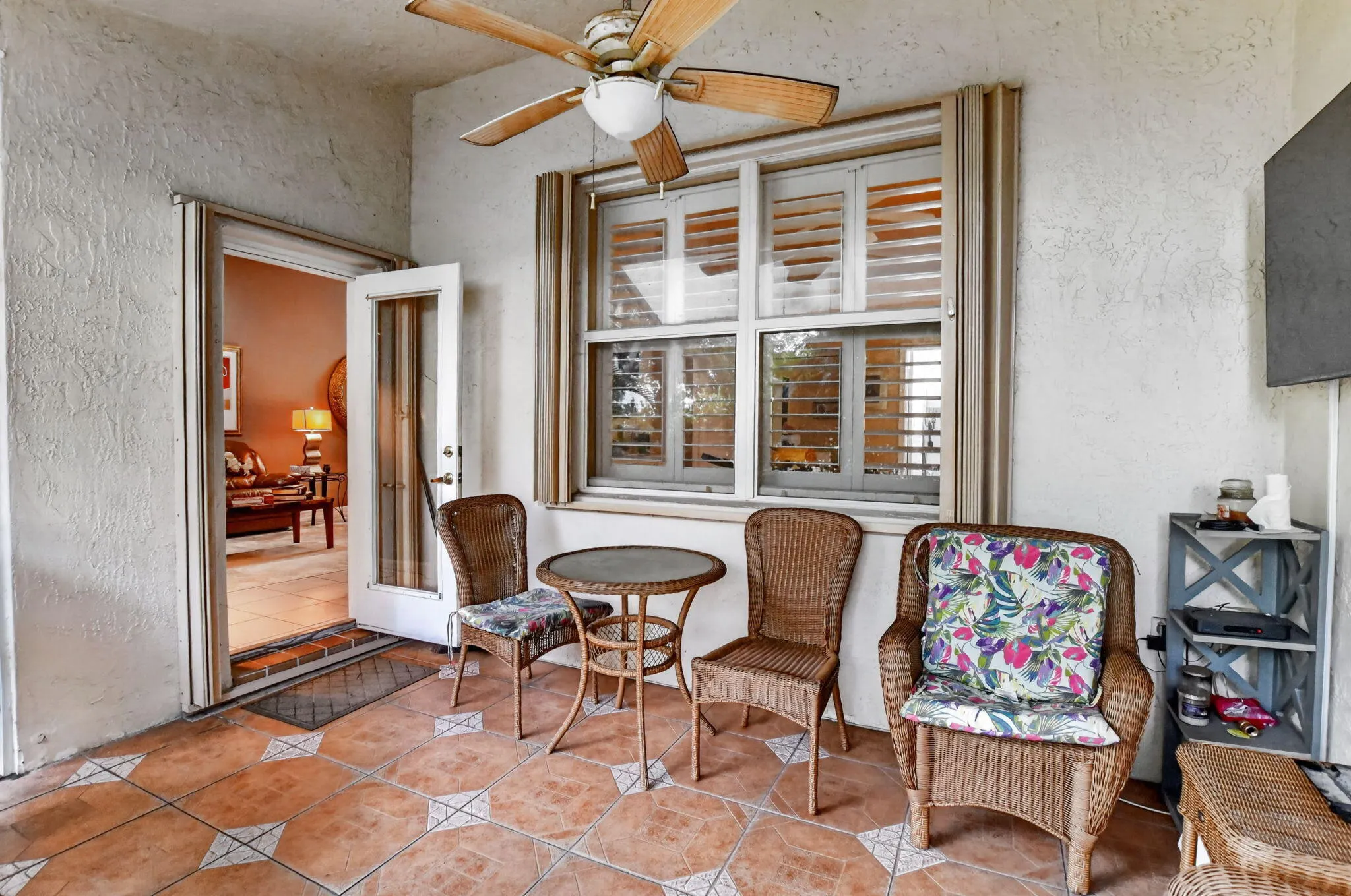 15221 Ixora Road