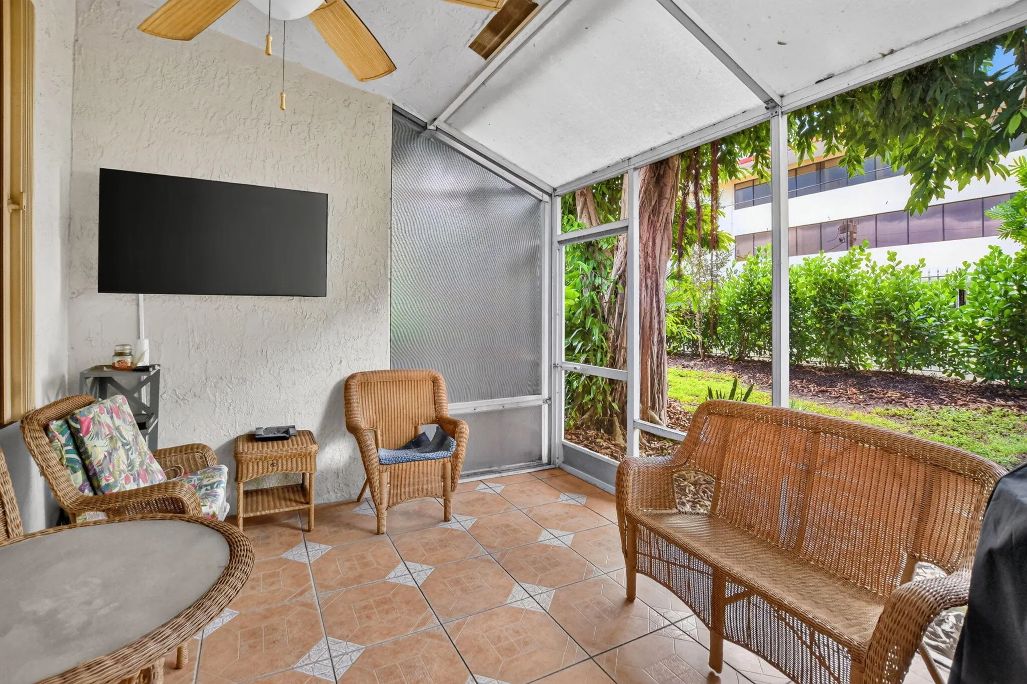 15221 Ixora Road