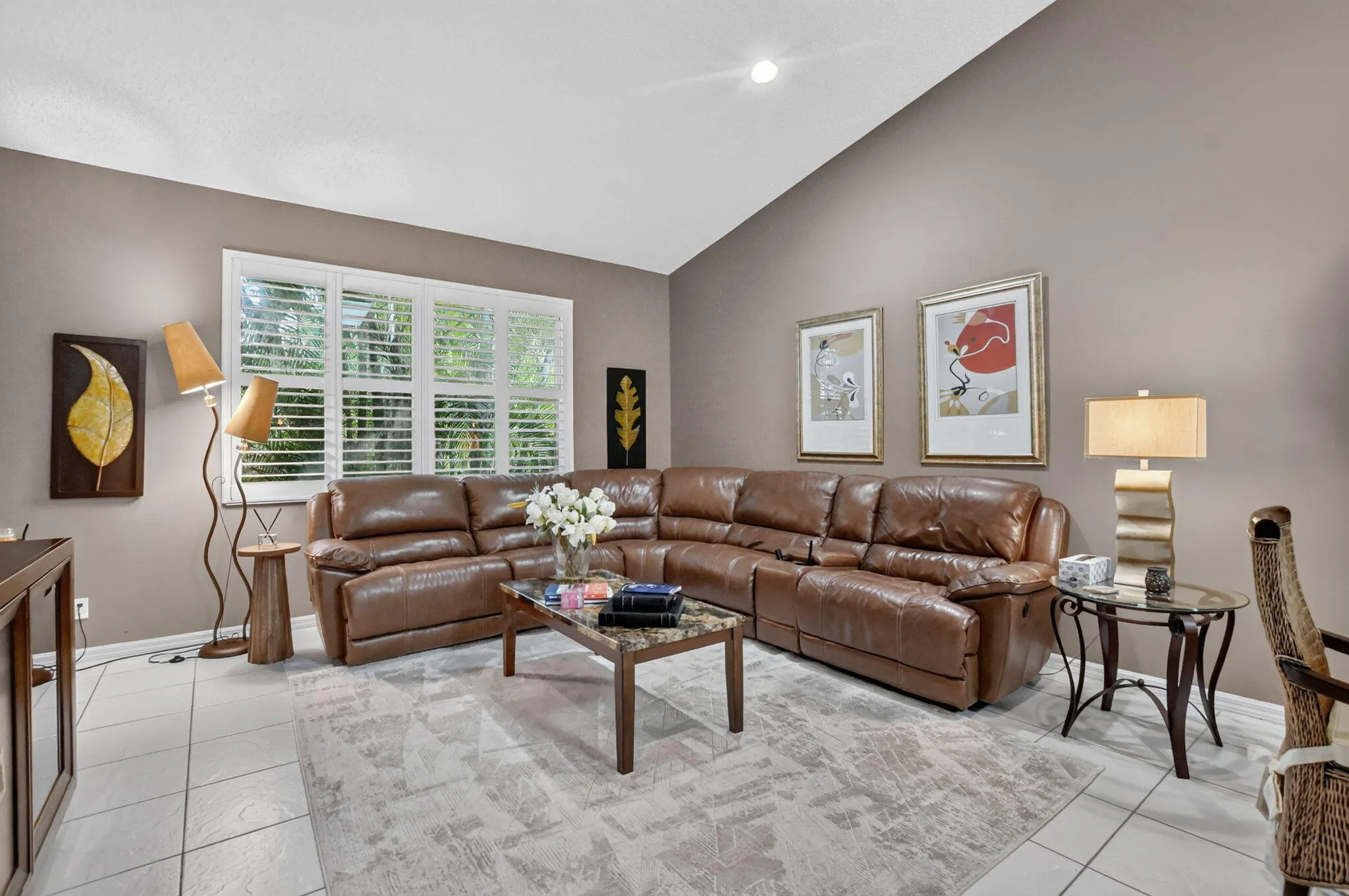 15221 Ixora Road