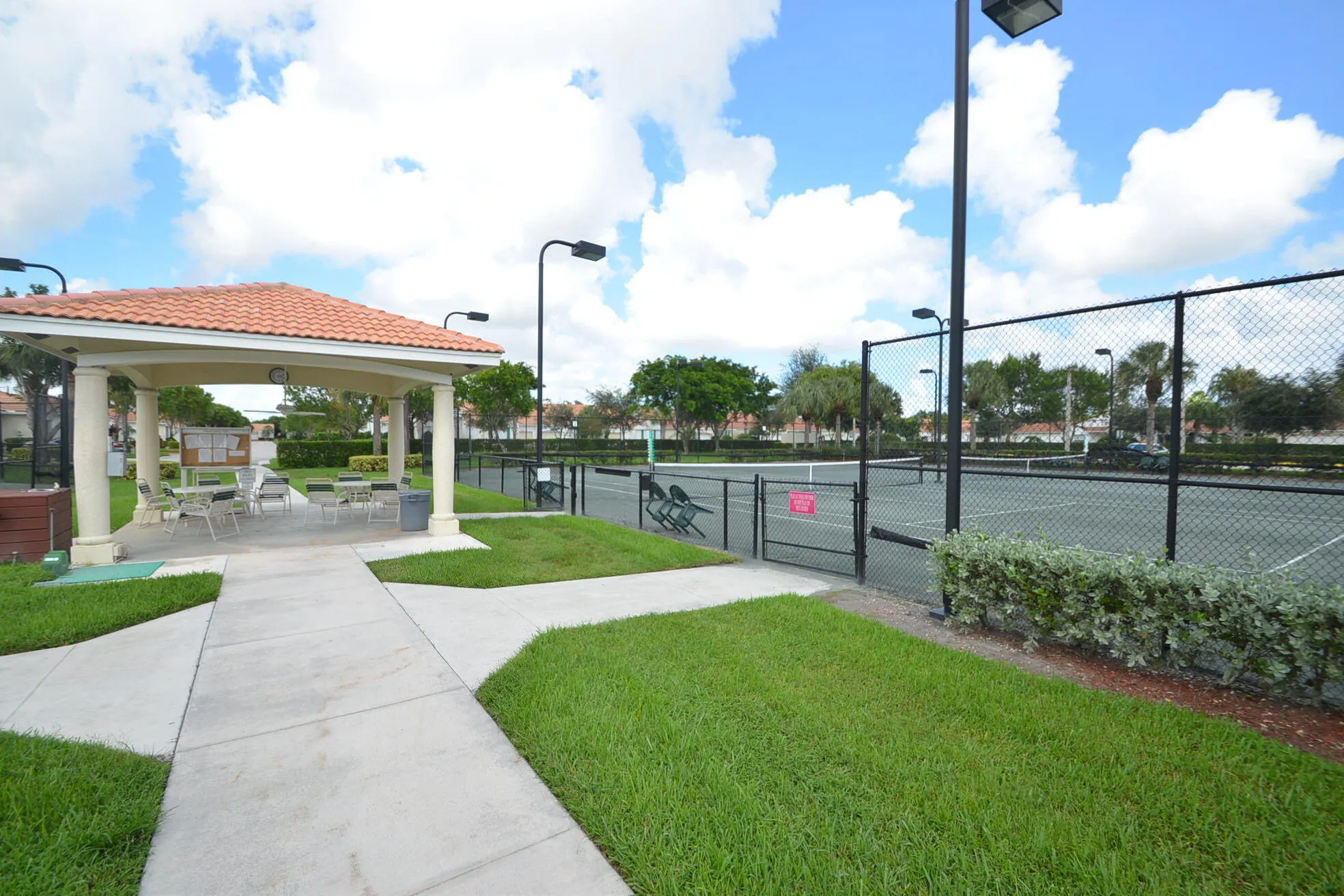 15221 Ixora Road