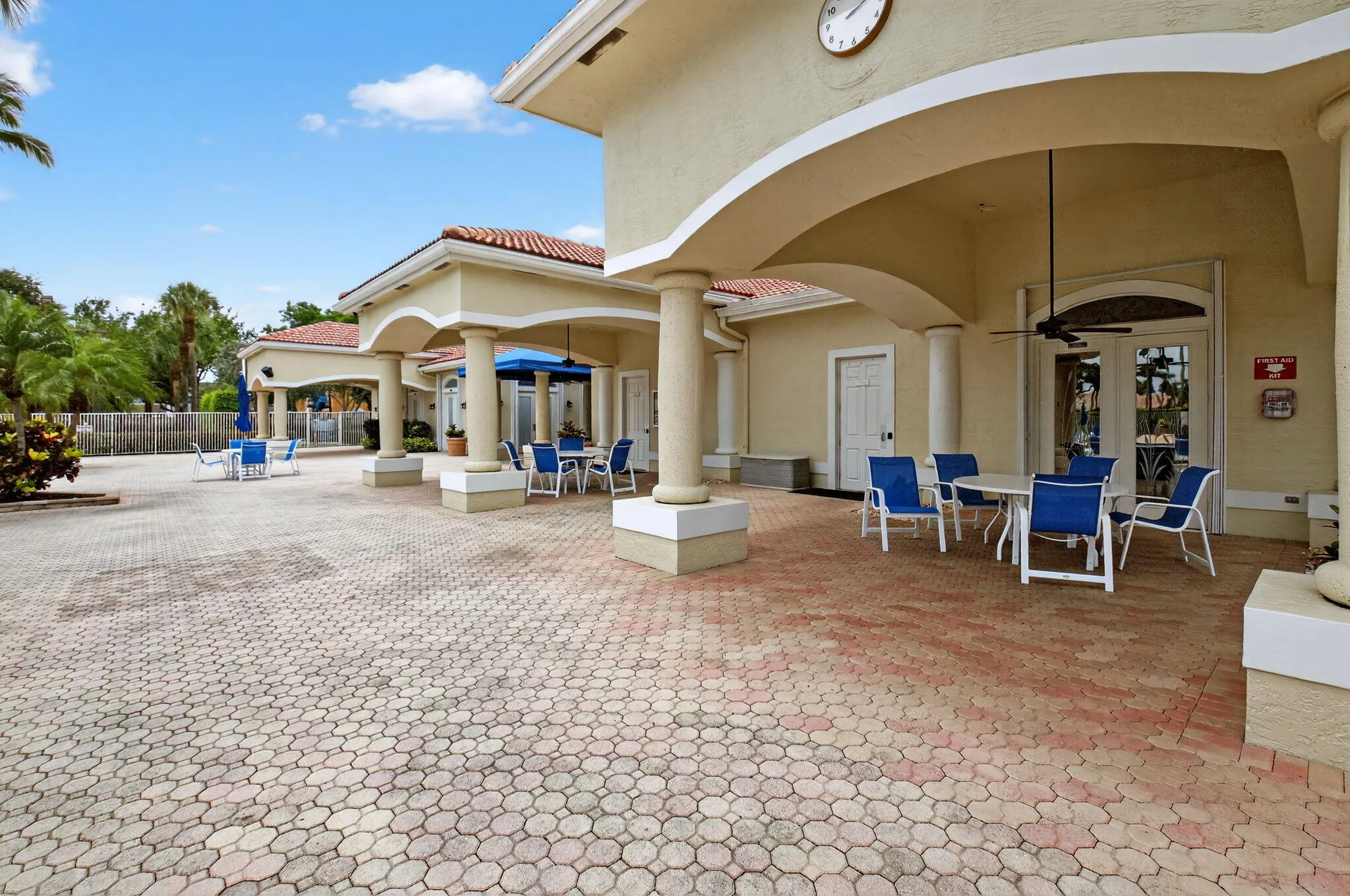 15221 Ixora Road
