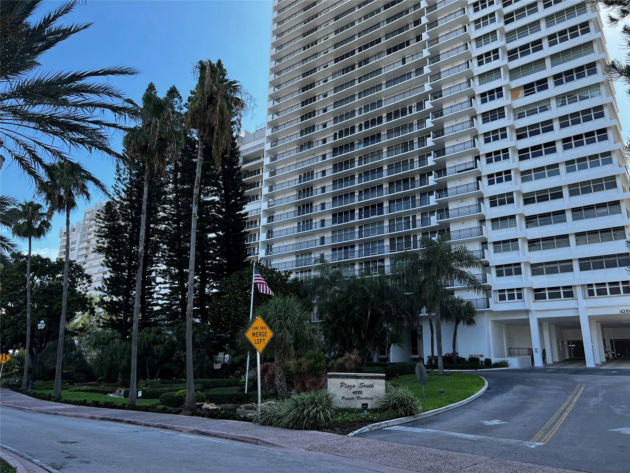 4280 GALT OCEAN Drive #15H
