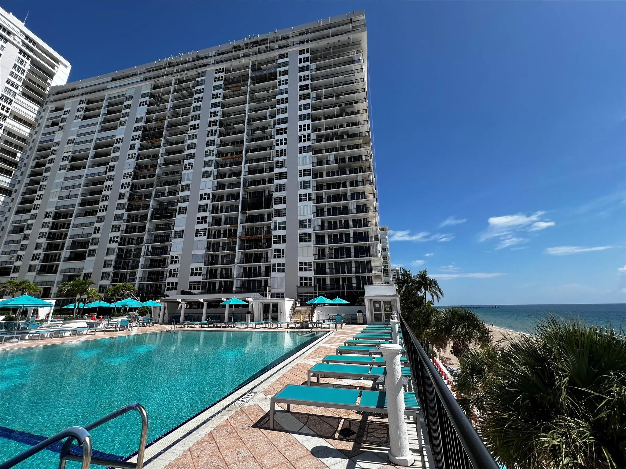 4280 GALT OCEAN Drive #15H